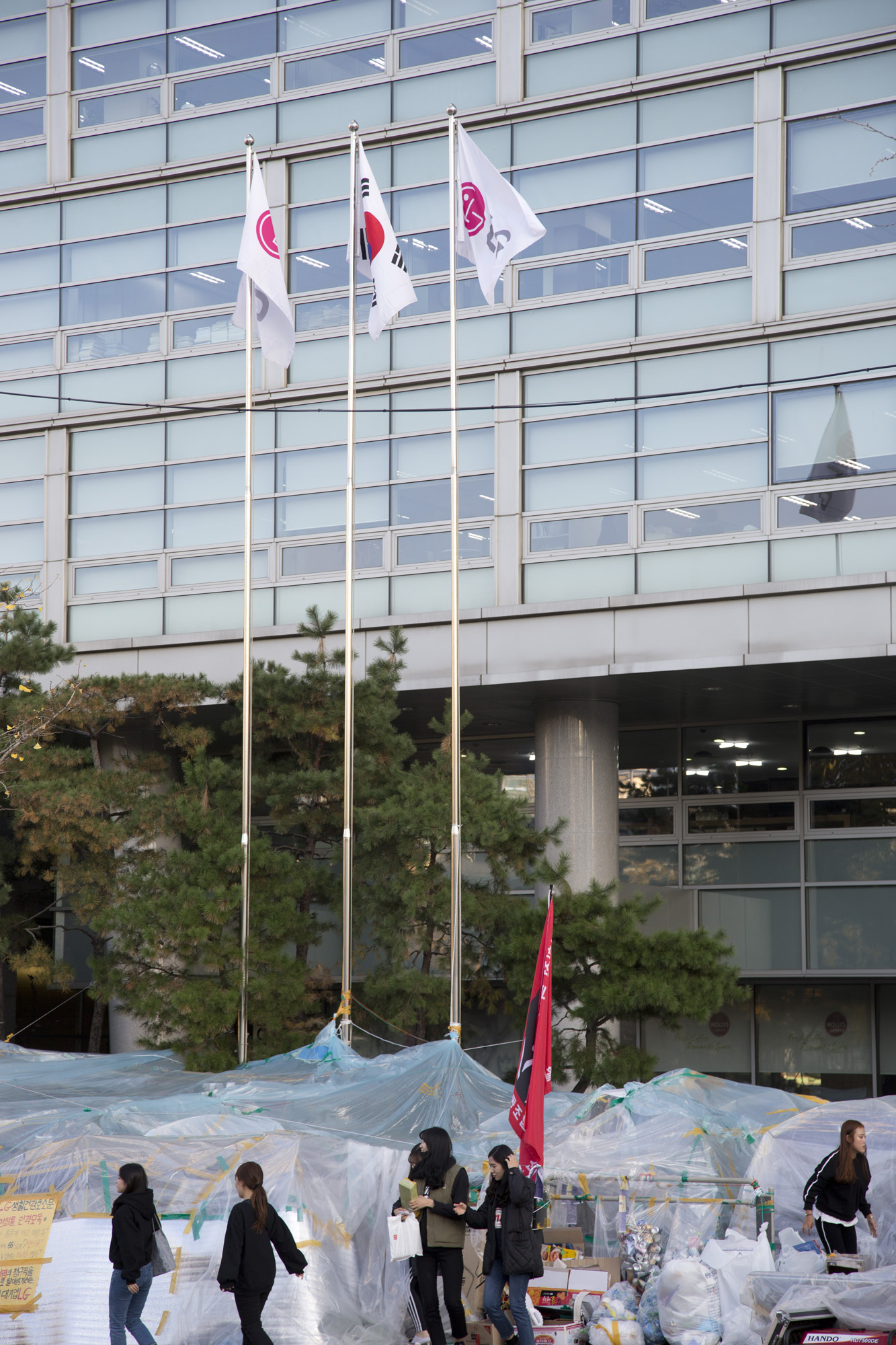 사회;기업;LG;LG생활건강;노조;파업;농성;천막;텐트