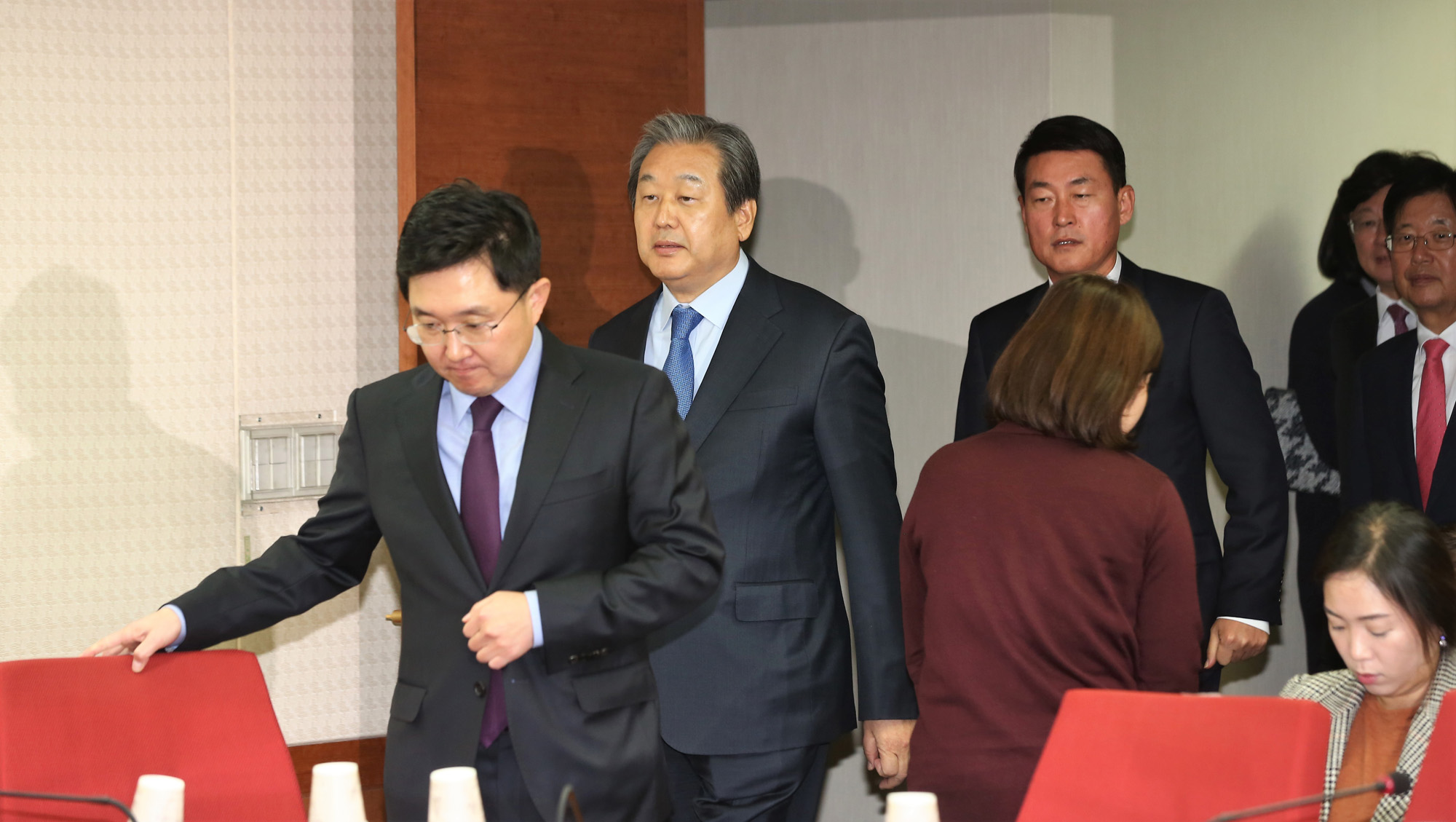 정치;국회;자유한국당재입당;김무성재입당;홍준표;바른정당탈당파