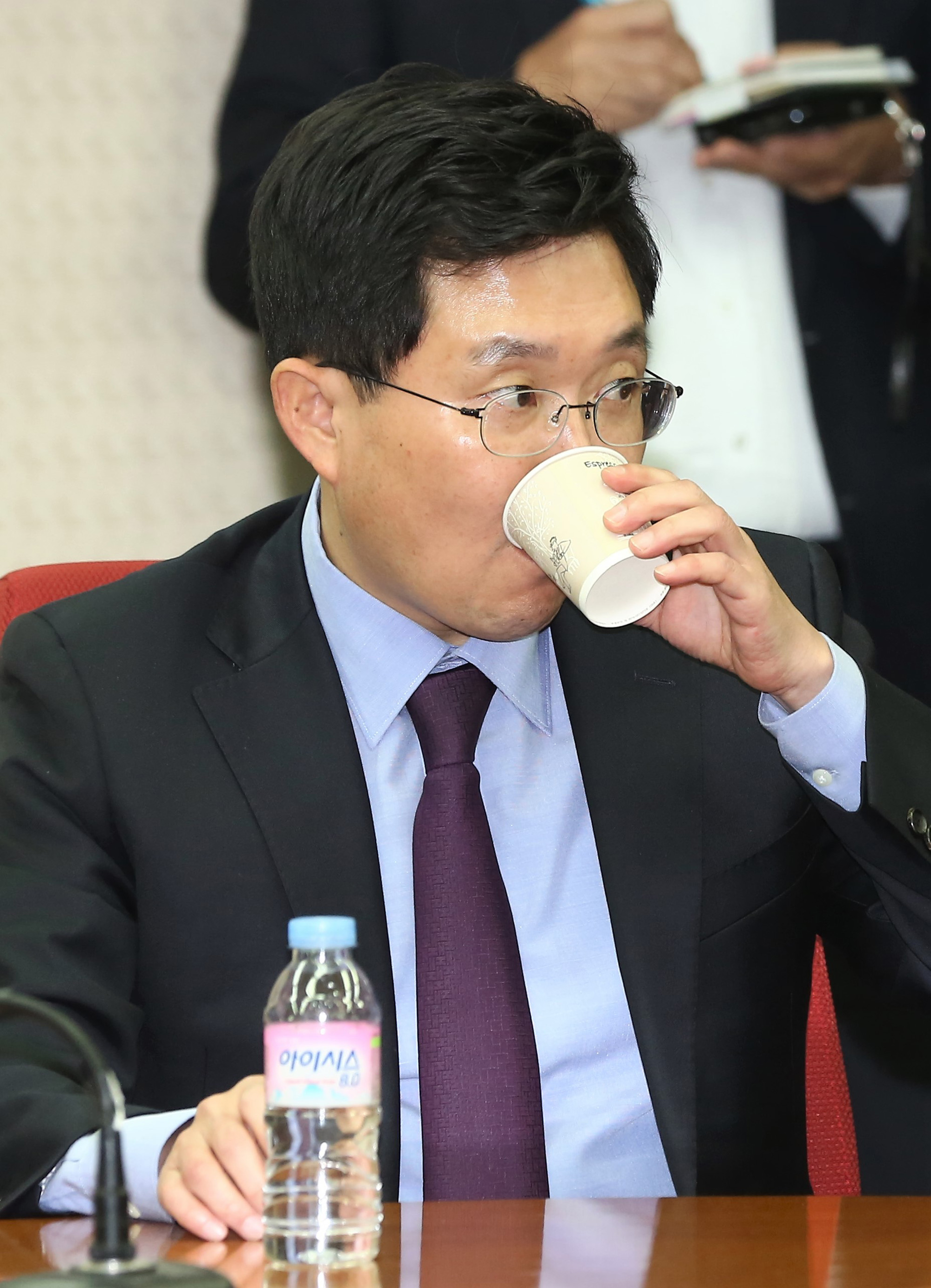 정치;국회;자유한국당재입당;김무성재입당;홍준표;바른정당탈당파;김용태