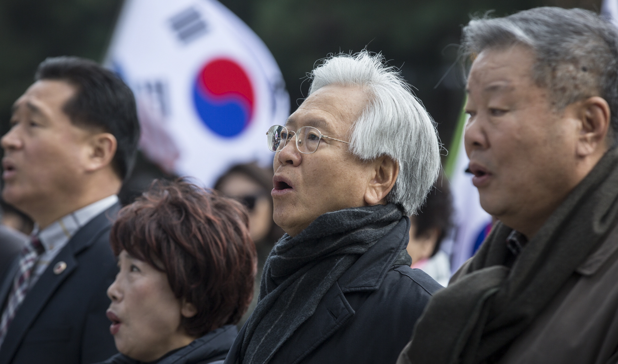 박정희동상기증식