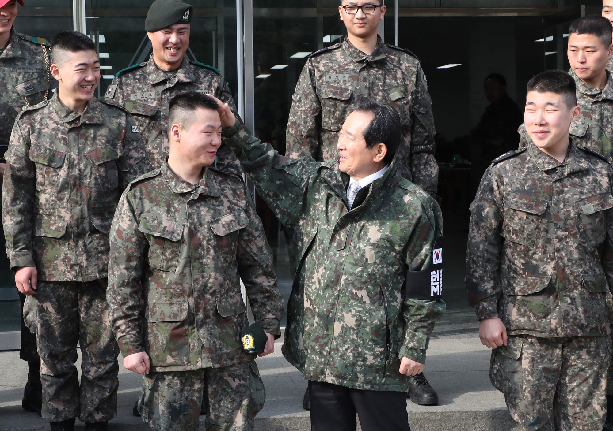 정세균;국회사진취재단;백골부대
