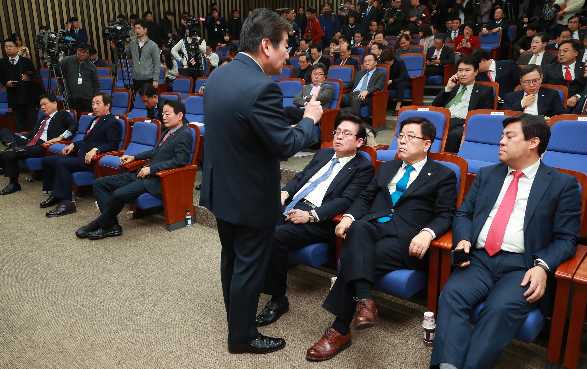 정치;국회;자유한국당;김성태;함진규;홍준표;자유한국당원내대표