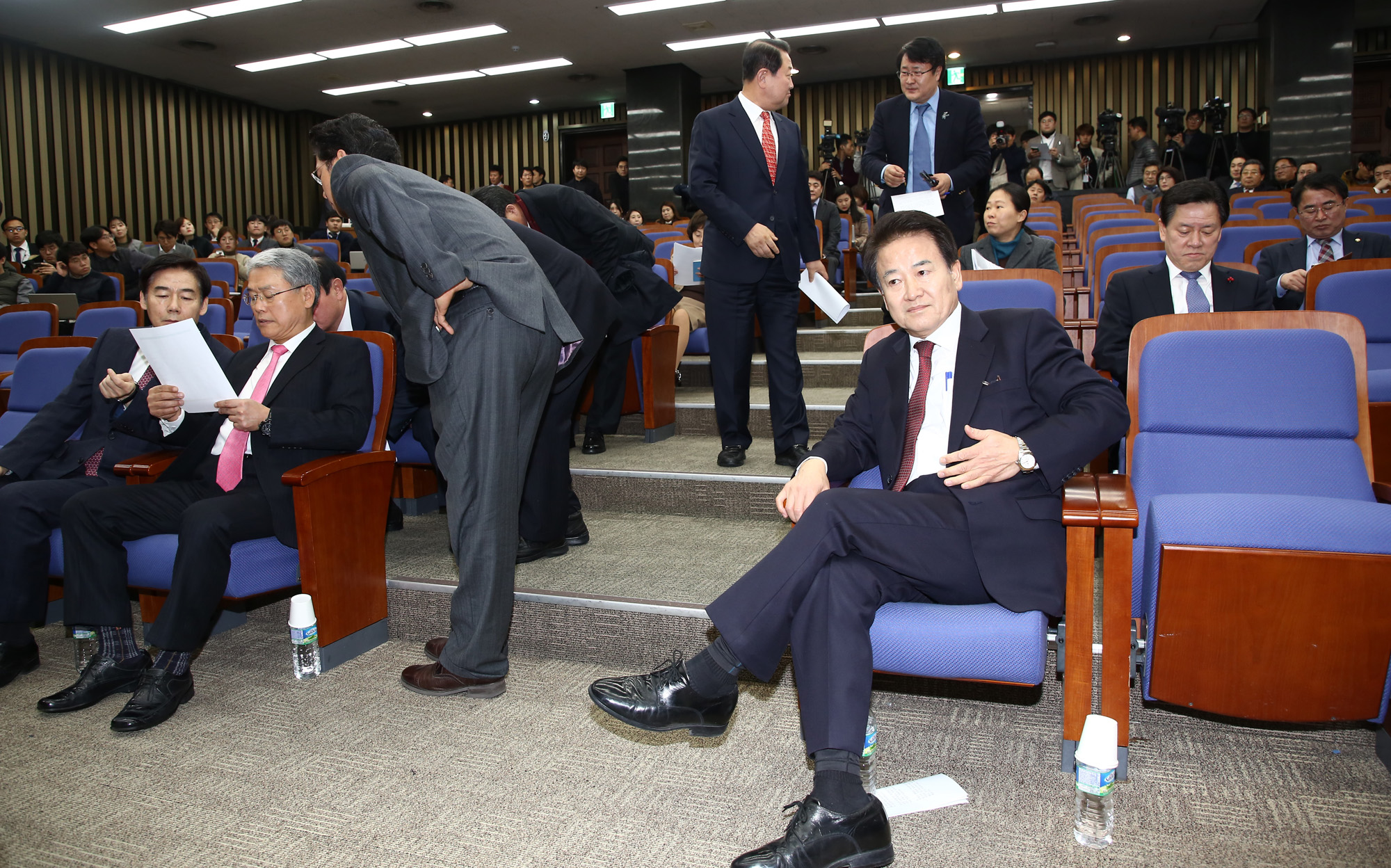 정치;국회;바른정당통합;국민의당의원총회