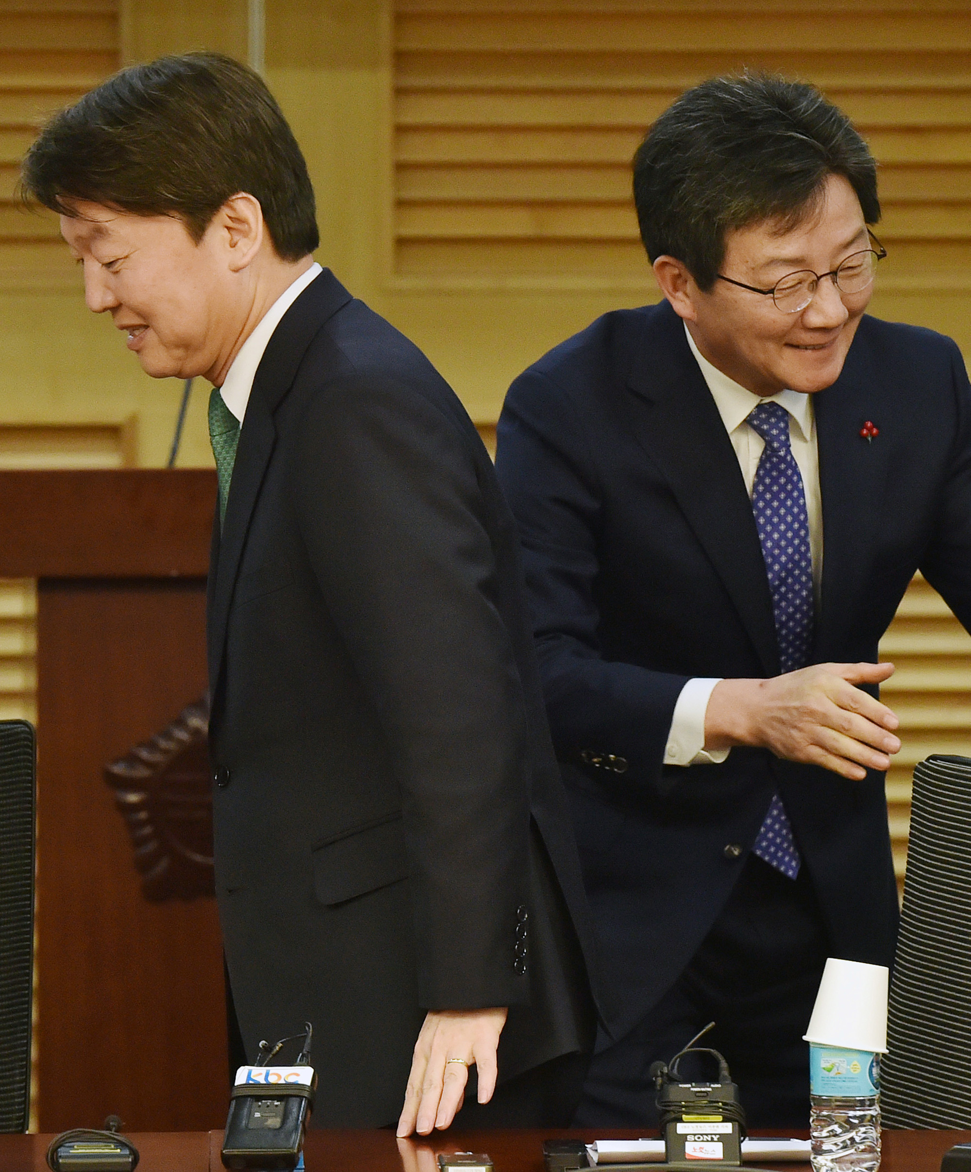 정치;바른정당통합;국민의당통합;안철수;유승민