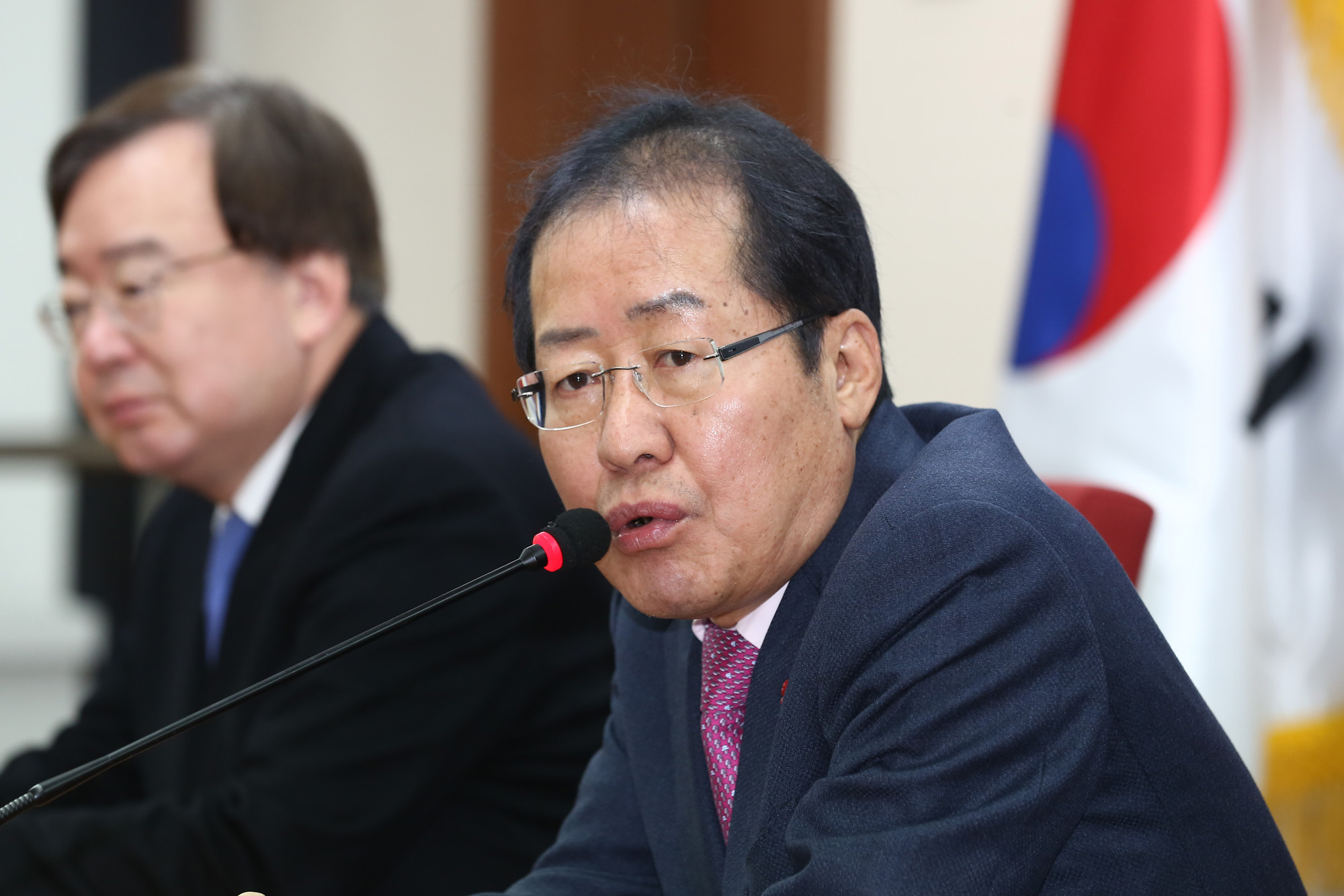정치;자유한국당;임명장수여식;홍준표;여의도연구원