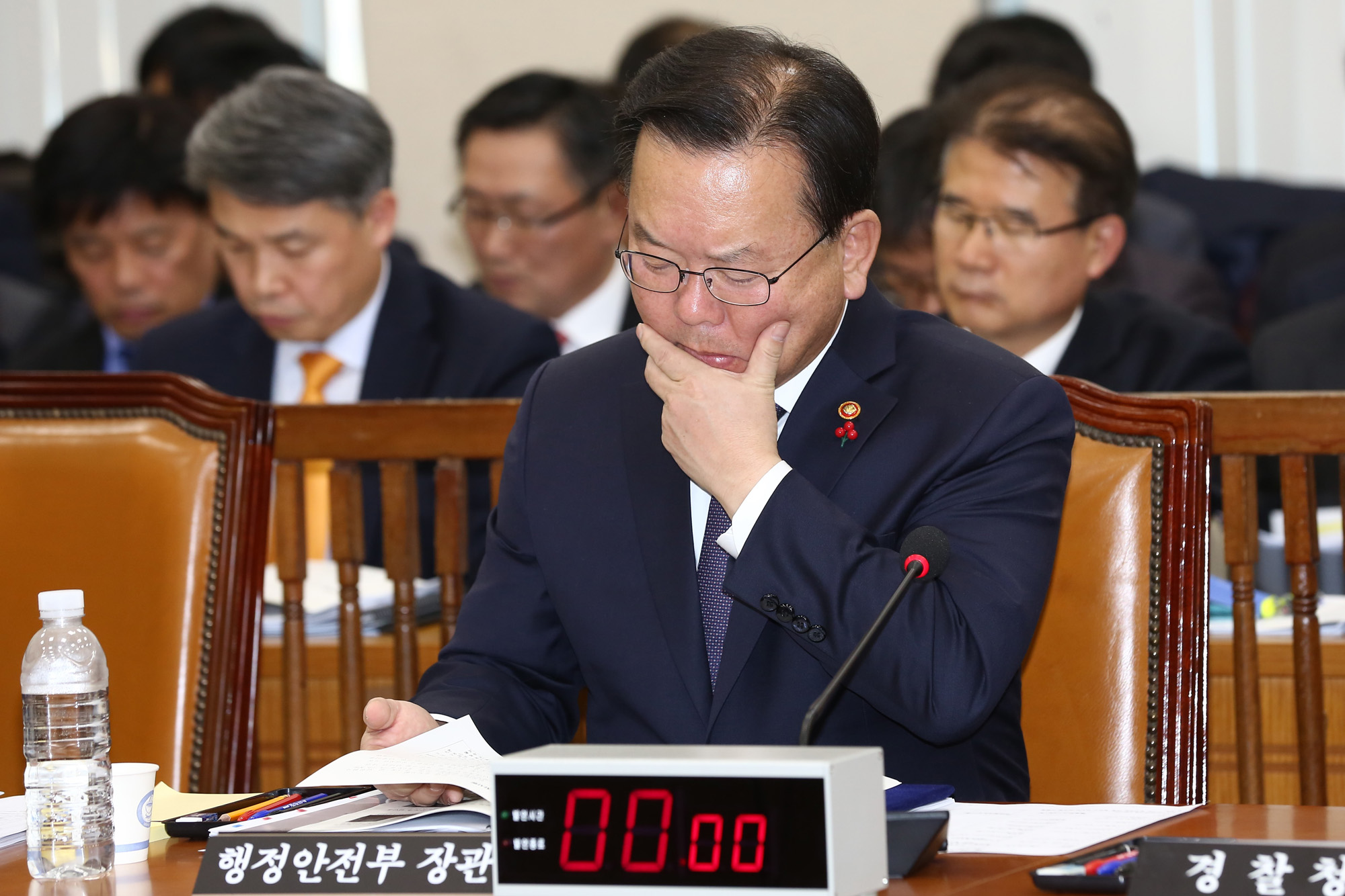 정치;국회;행정안전위원회;제천스포츠센터화재;김부겸