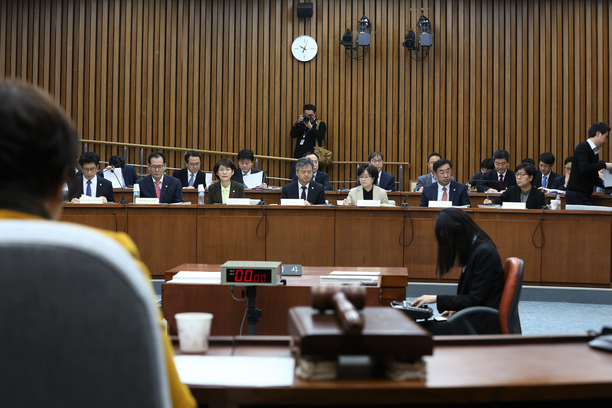 정치;국회;미세먼지대책특별위원회;김은희;환경부장관