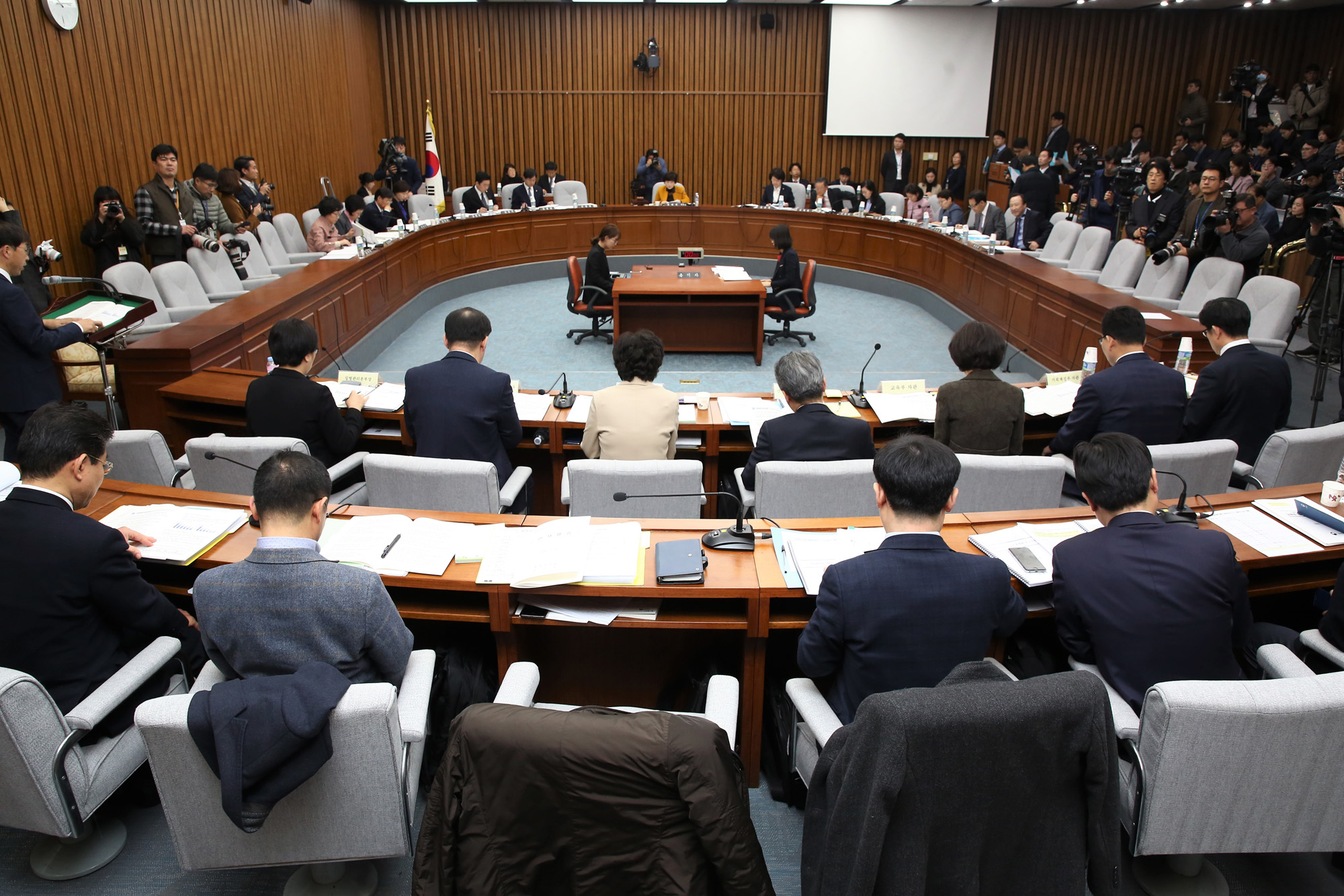 정치;국회;미세먼지대책특별위원회;김은희;환경부장관