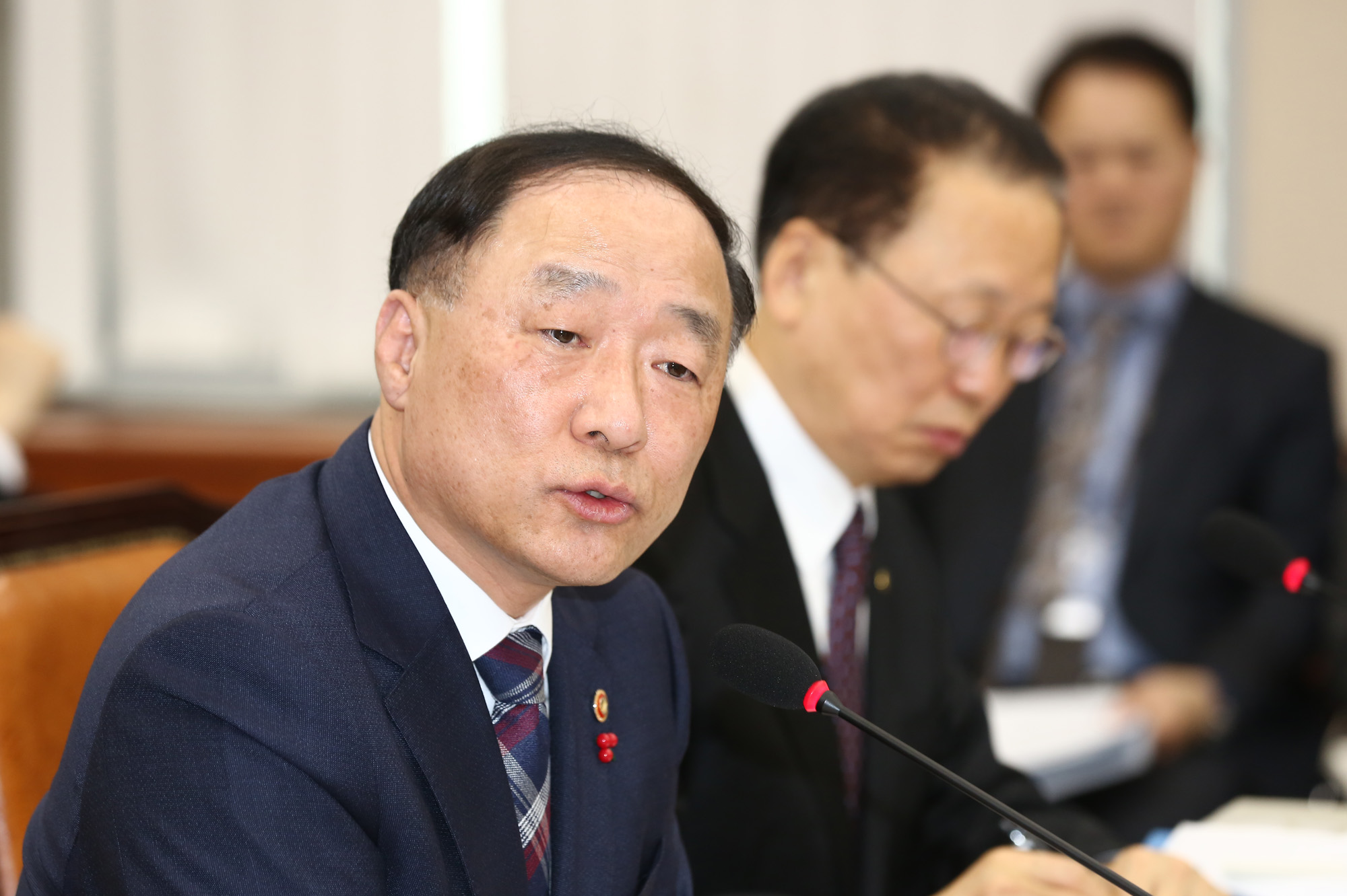 정치;국회;가상화폐;금융위원장;정무위원회;국무조정실장;금융감독원장.