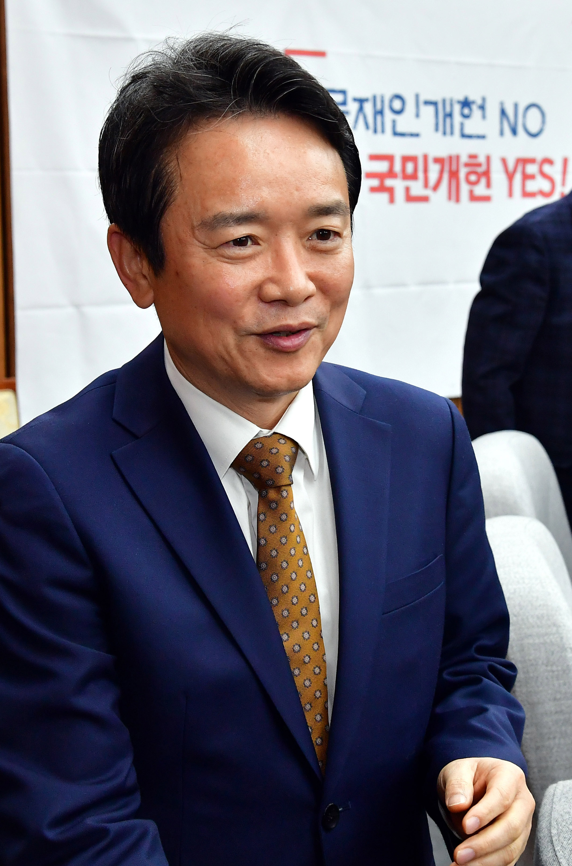 정치;국회;자유한국당원내대책회의;김성태;남경필