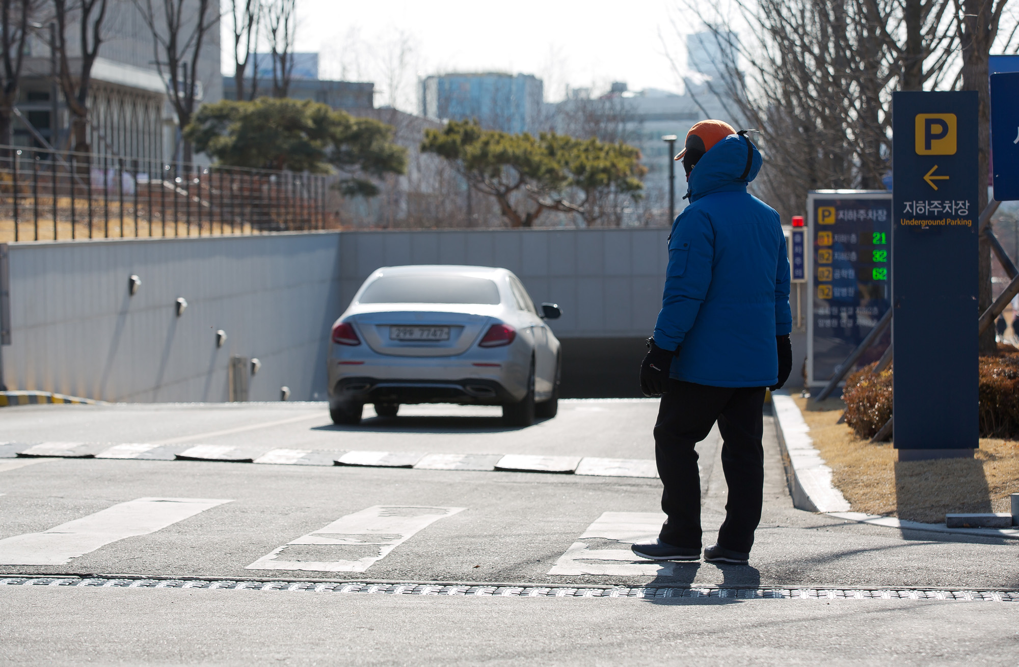 사회;세태;사건사고;연세대학교;연세대청소노동자;청소노동자;경비노동자;대학인원감축;연세대점거농성;노사갈등;간접고용;청소노동자구조조정