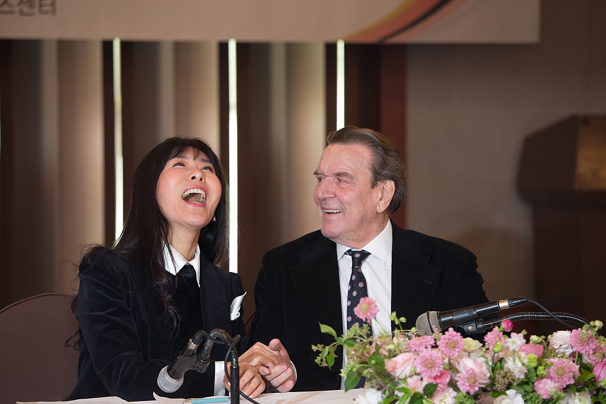 슈뢰더;독일;전총리;결혼;김소연