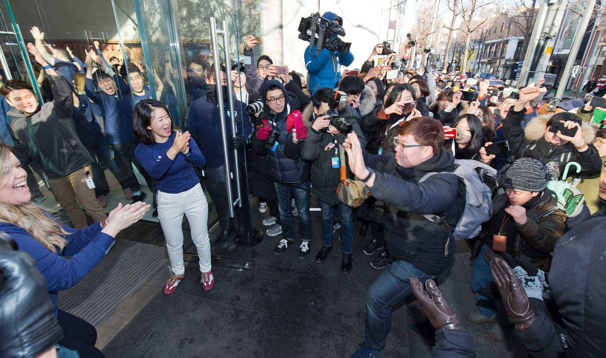 경제;IT;정보통신;전자제품;기업;애플;apple;애플스토어;국내애플스토어개장;지니어스바;애플가로수길