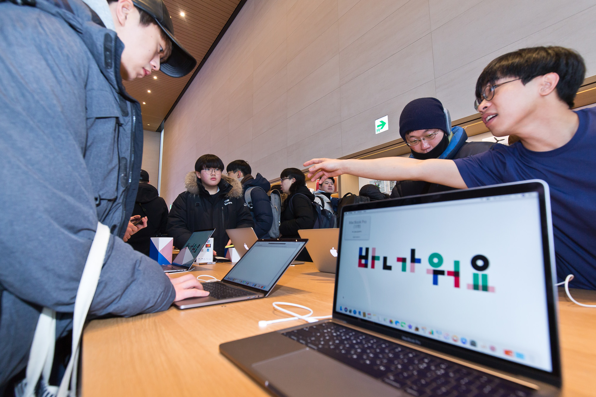 경제;IT;정보통신;전자제품;기업;애플;apple;애플스토어;국내애플스토어개장;지니어스바;애플가로수길