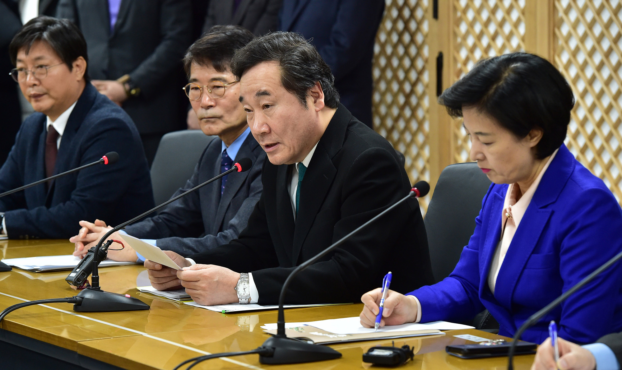 정치;당정청협의회;추미애;이낙연