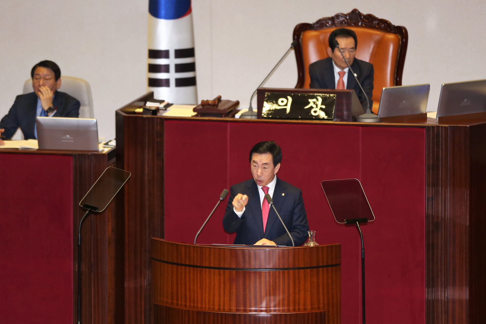 정치;국회;김성태;교섭단체연설;자유한국당원내대표