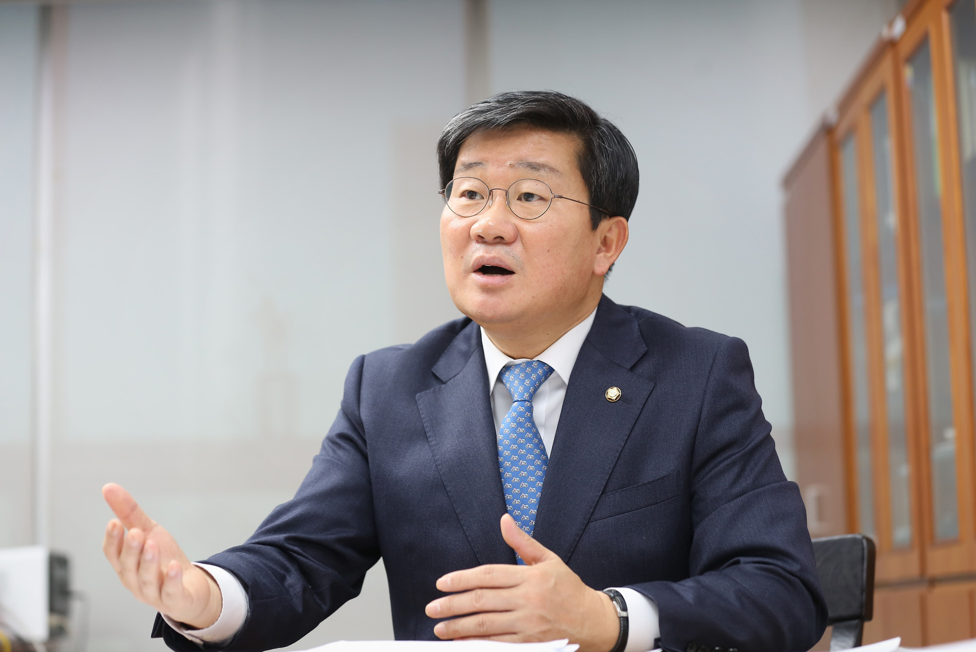 정치;국회;전해철;인터뷰