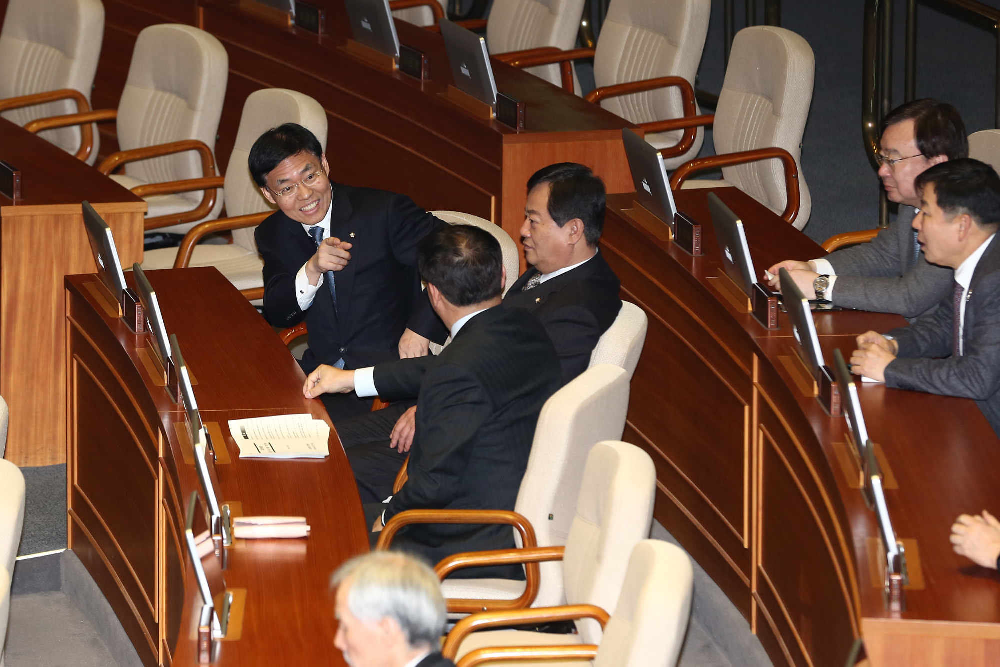 정치;국회;대정부질문;최교일