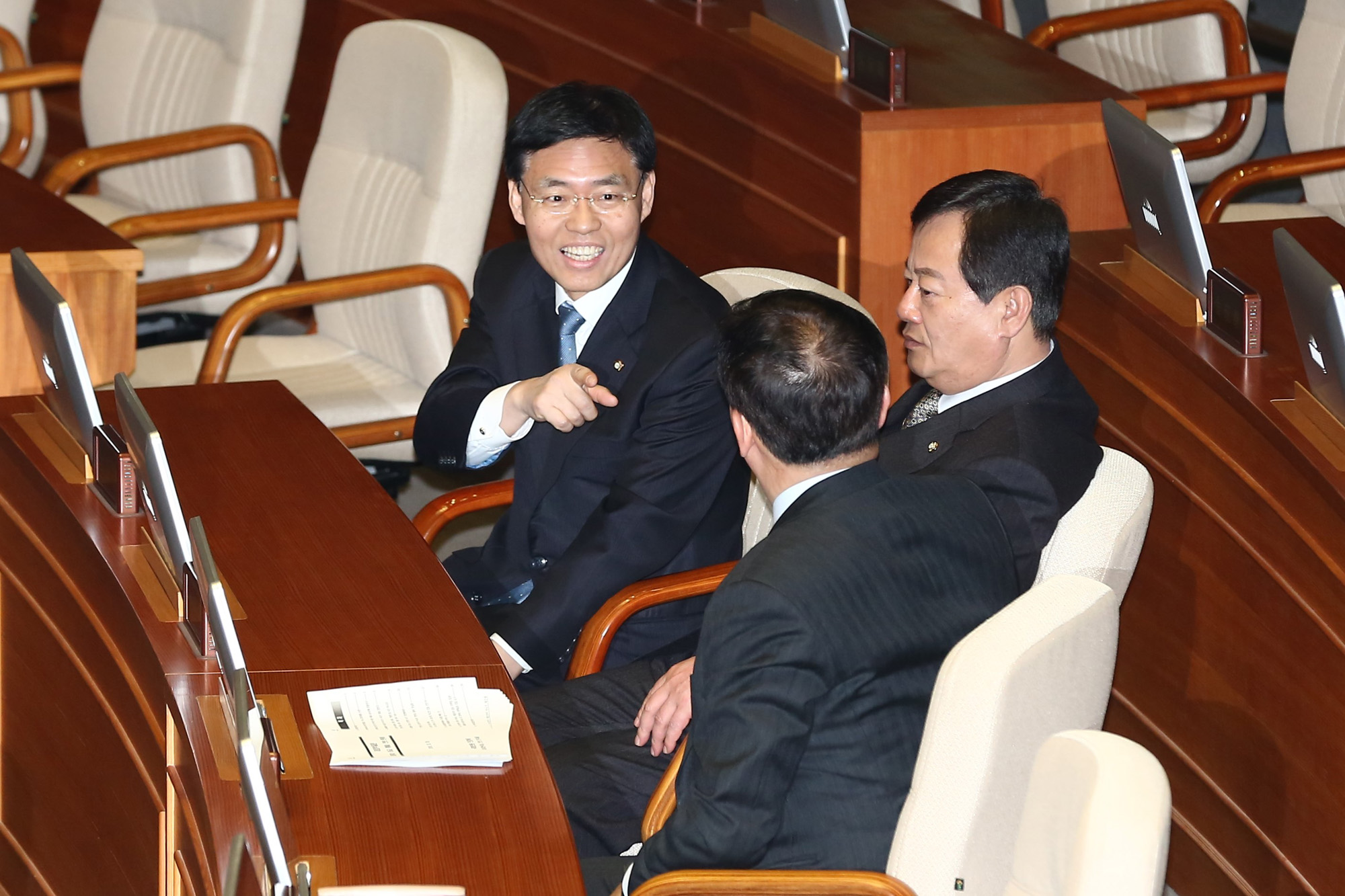 정치;국회;대정부질문;최교일