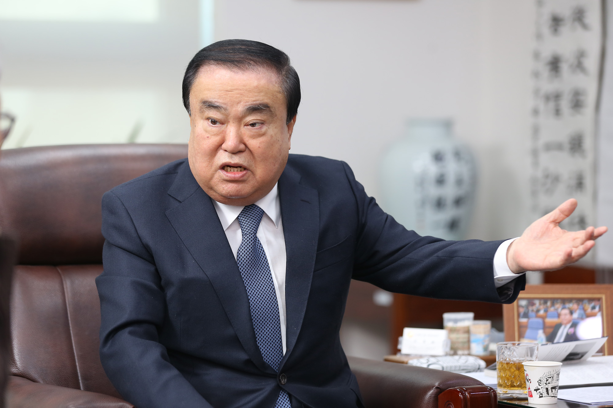 정치;국회;문희상;인터뷰