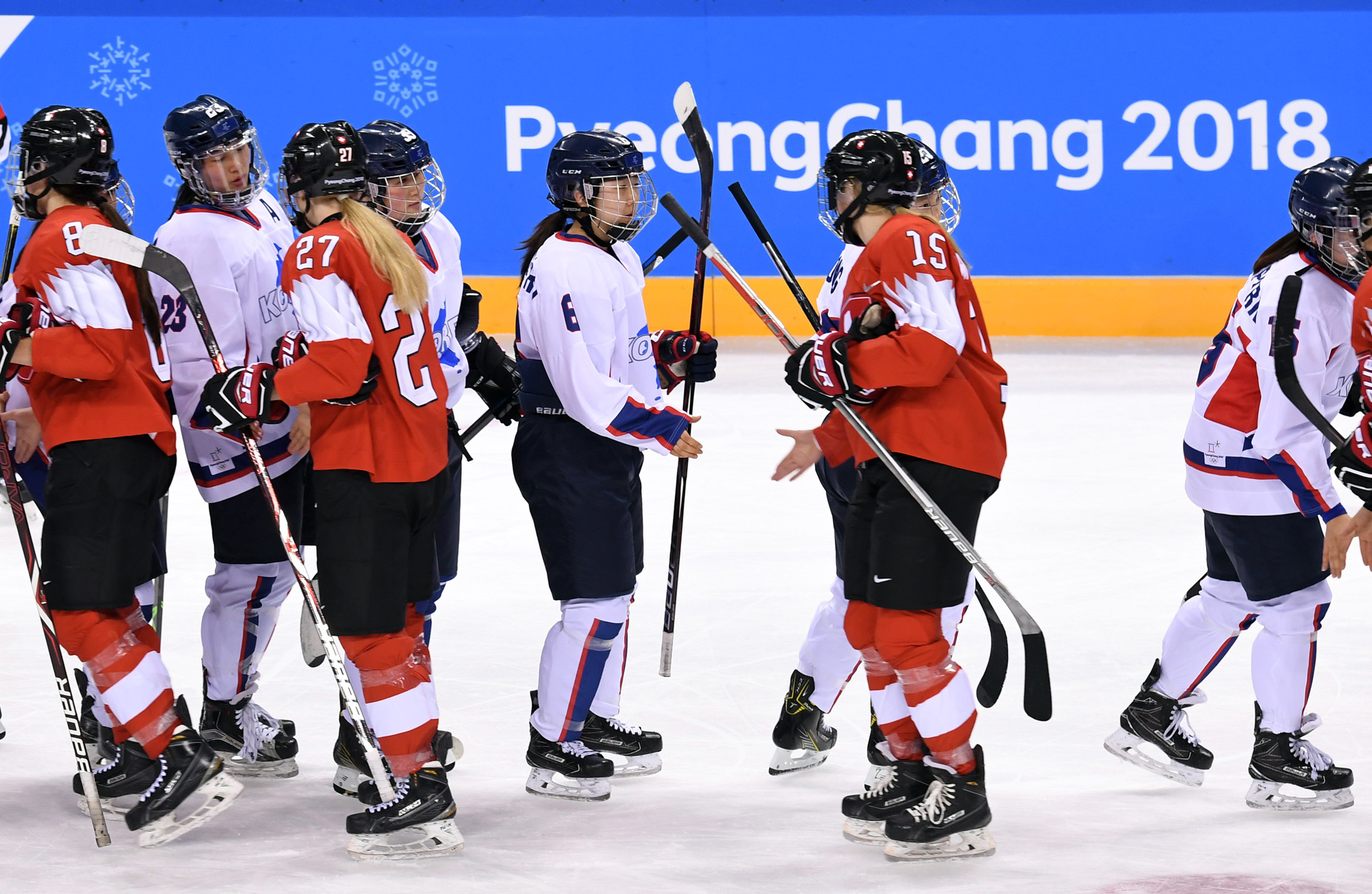 여자아이스하키단일팀;문재인아이스하키응원;북한응원단;김여정