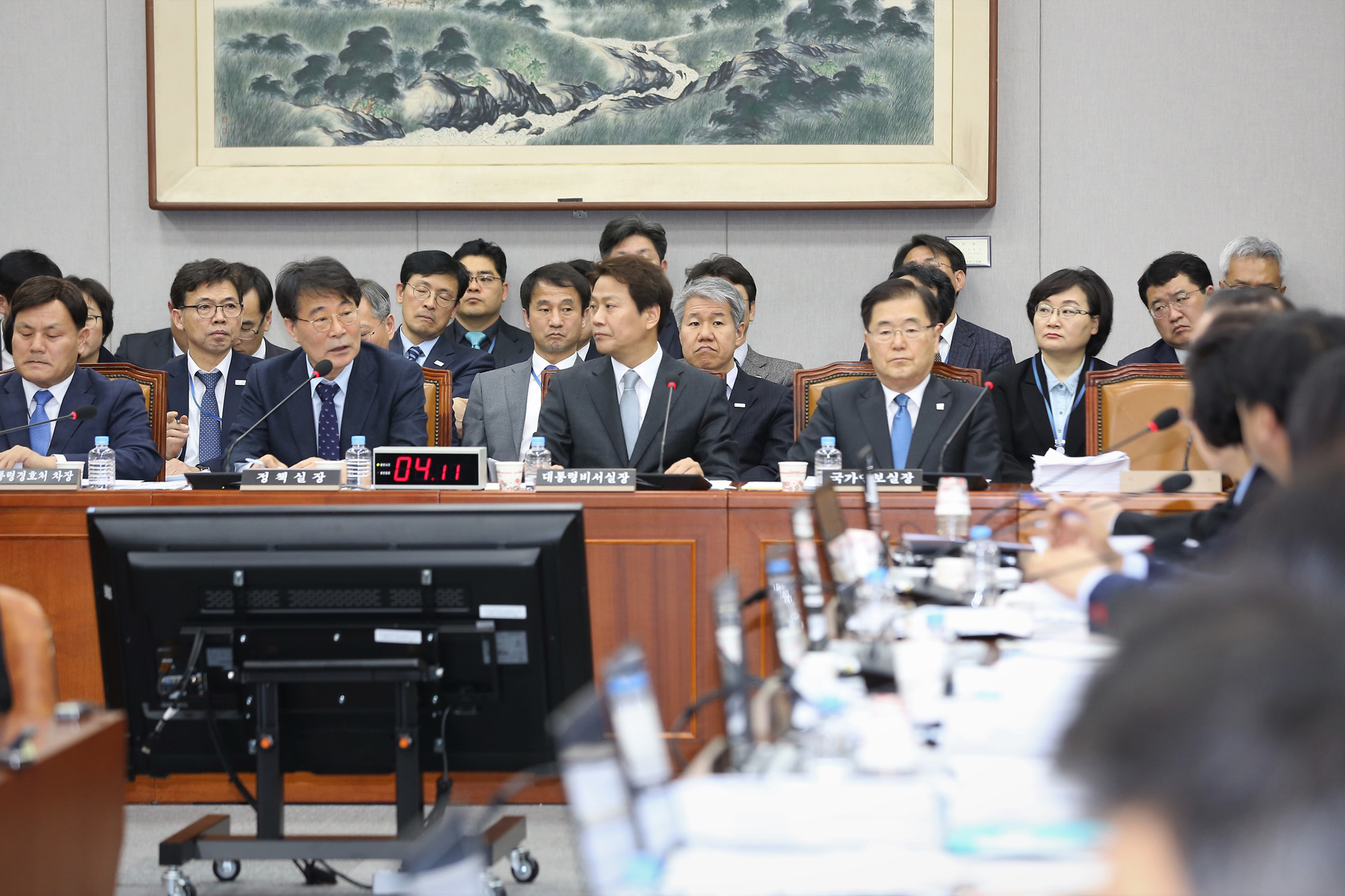 정치국회;국회운영위원회;장하성대통령비서실정책실장