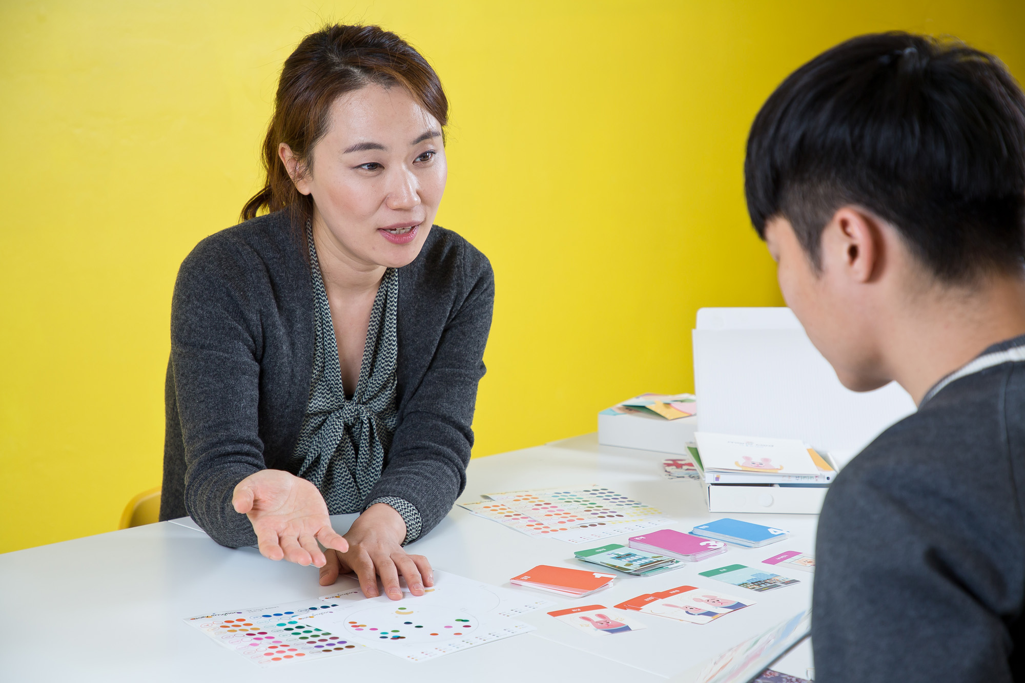 경제;기업;스타트업기업;벤처기업;마노컴퍼니;사회적경제마을센터;마노카드;육아교육;이유미