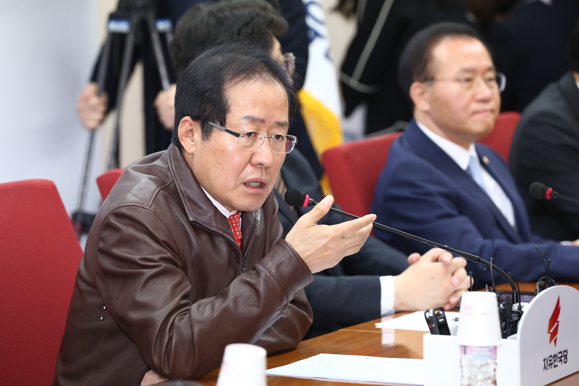 정치국회;자유한국당총괄기획단;홍준표대표