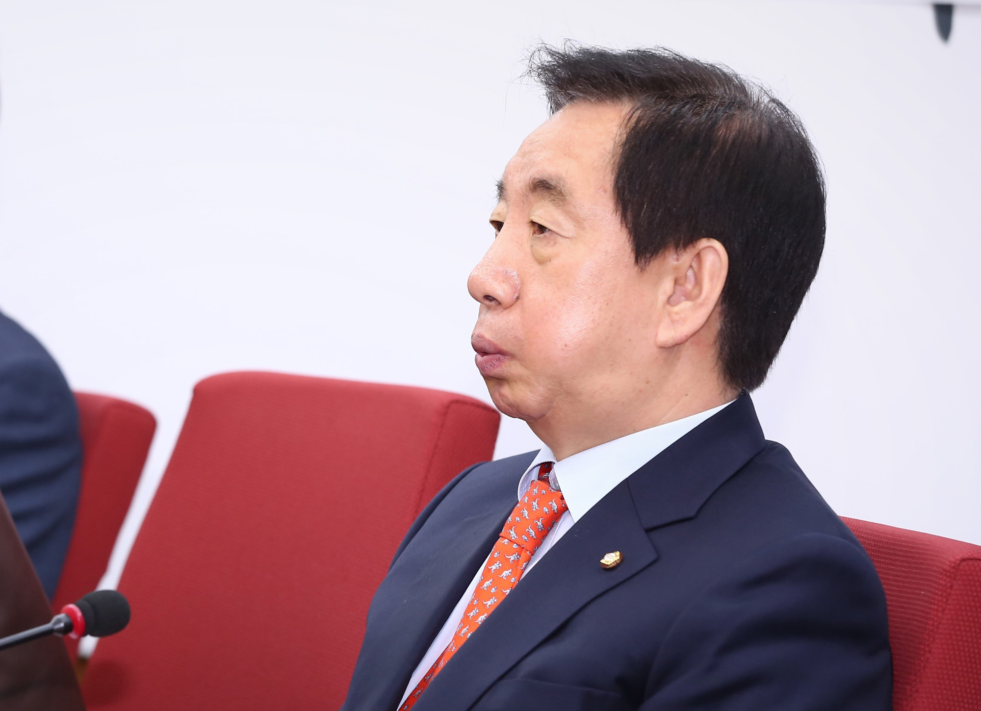 정치국회;자유한국당 북핵폐기추진특별위원회;김무성위원장;홍준표대표