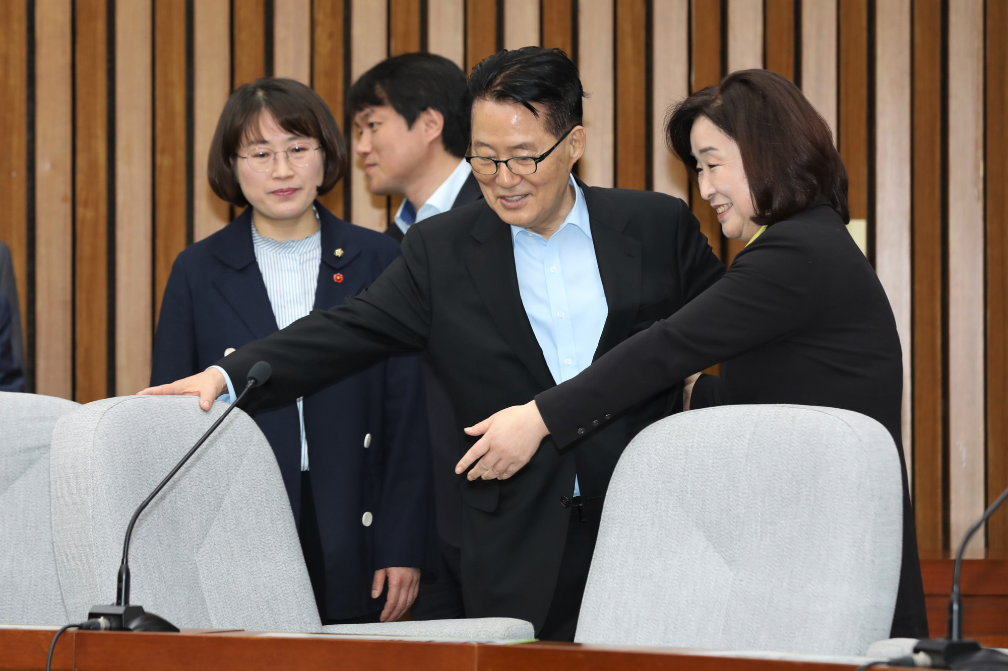 정치국회;평화와정의의의원모임;교섭단체;정의당;민주평화당