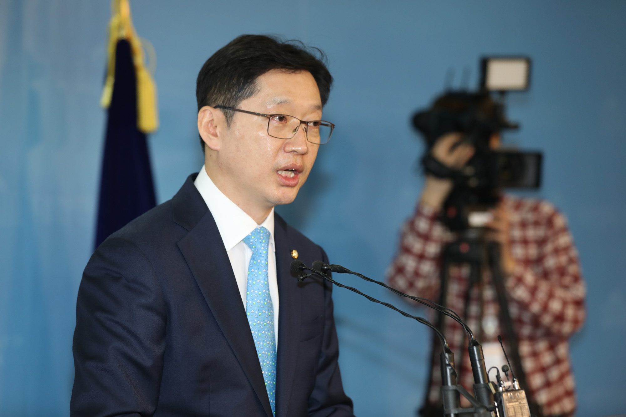 정치국회;경남도지사출마;김경수의원