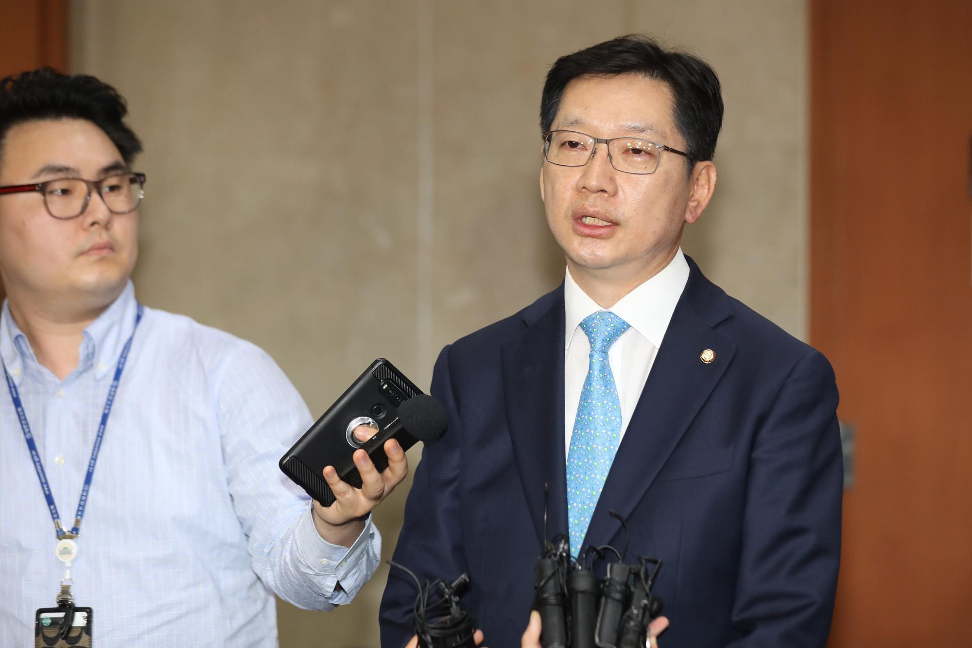 정치국회;경남도지사출마;김경수의원