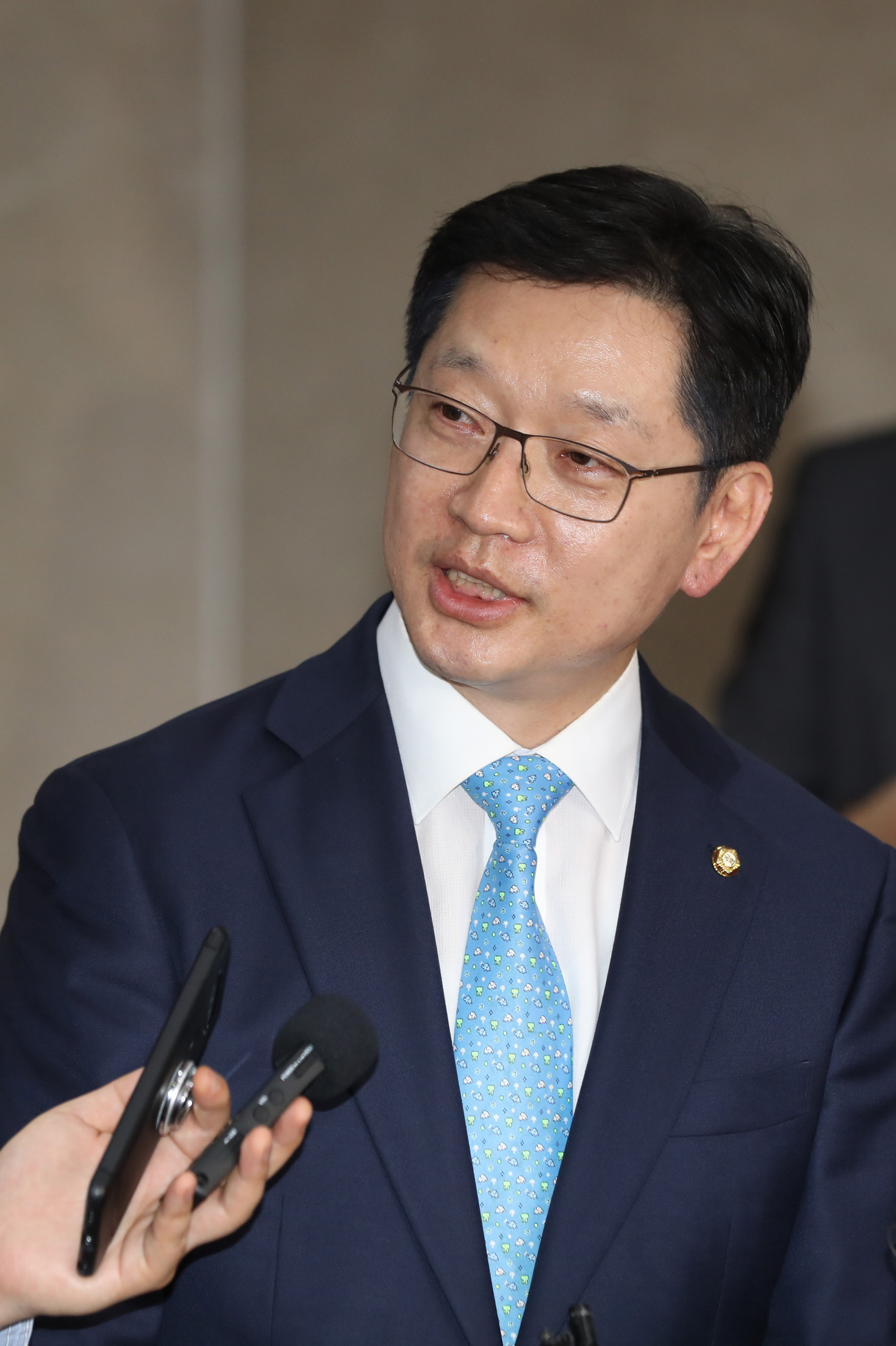 정치국회;경남도지사출마;김경수의원