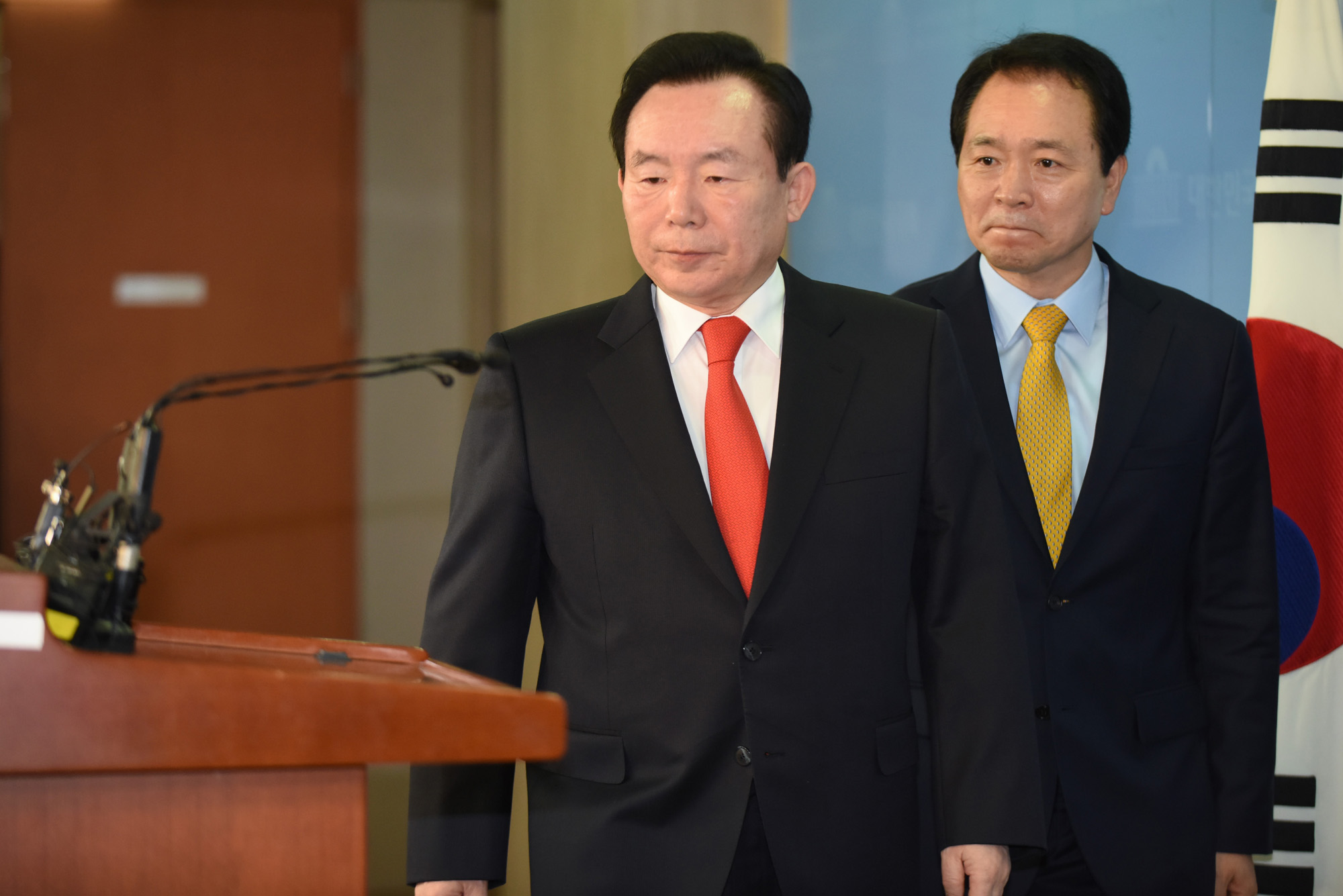 정치국회;이인제;충남도지사출마