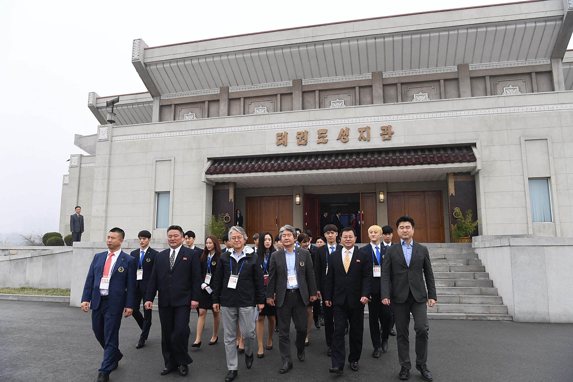 북한;평양;예술단;공연