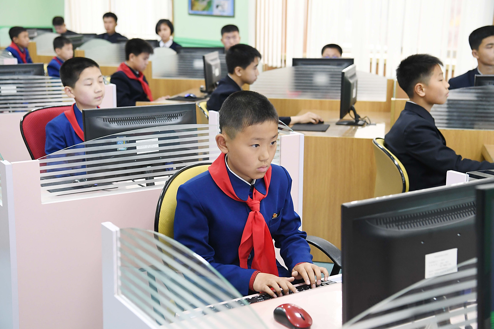 북한;평양;예술단;공연