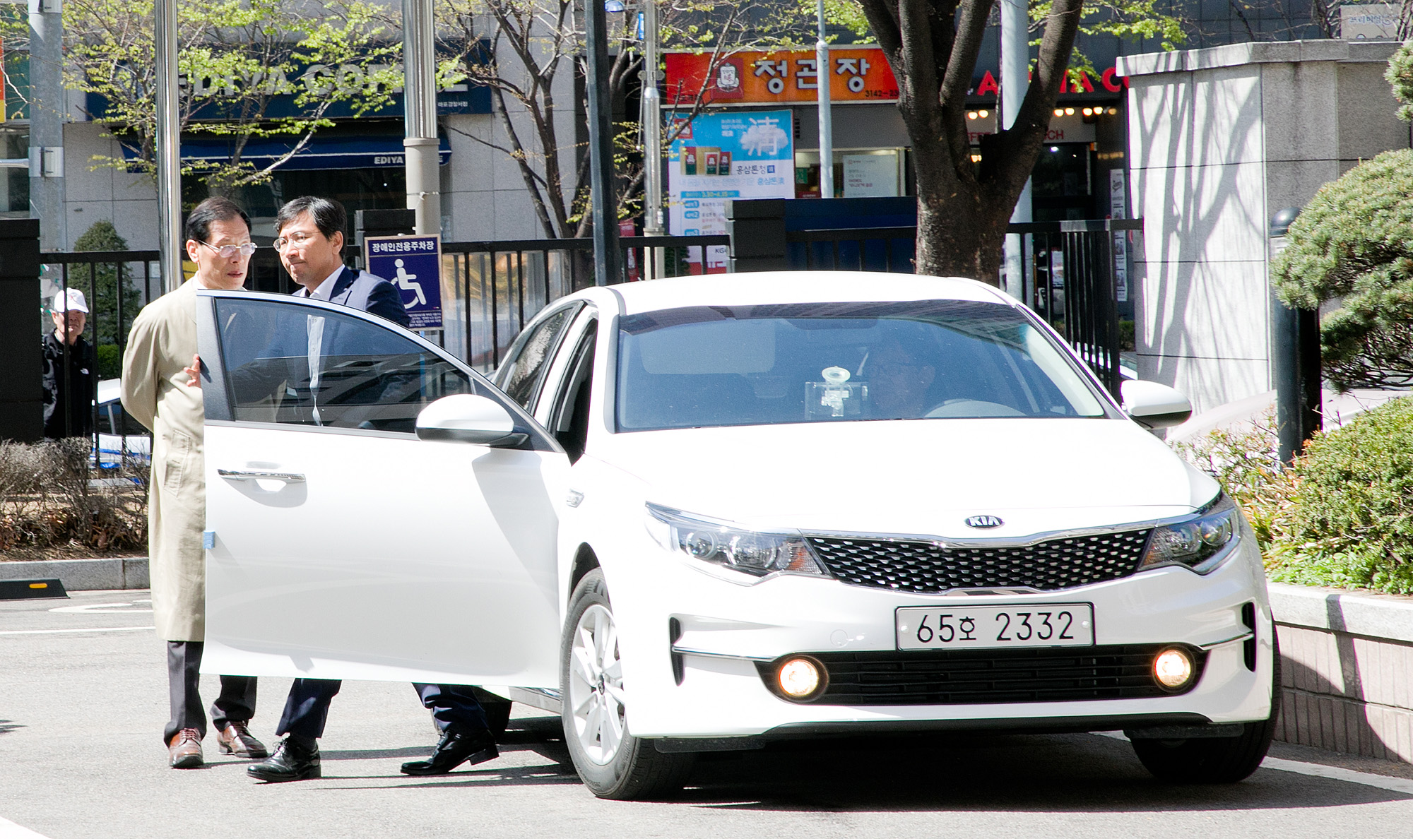 안희정;안희정미투;안희정영장실질심사;충남도지사