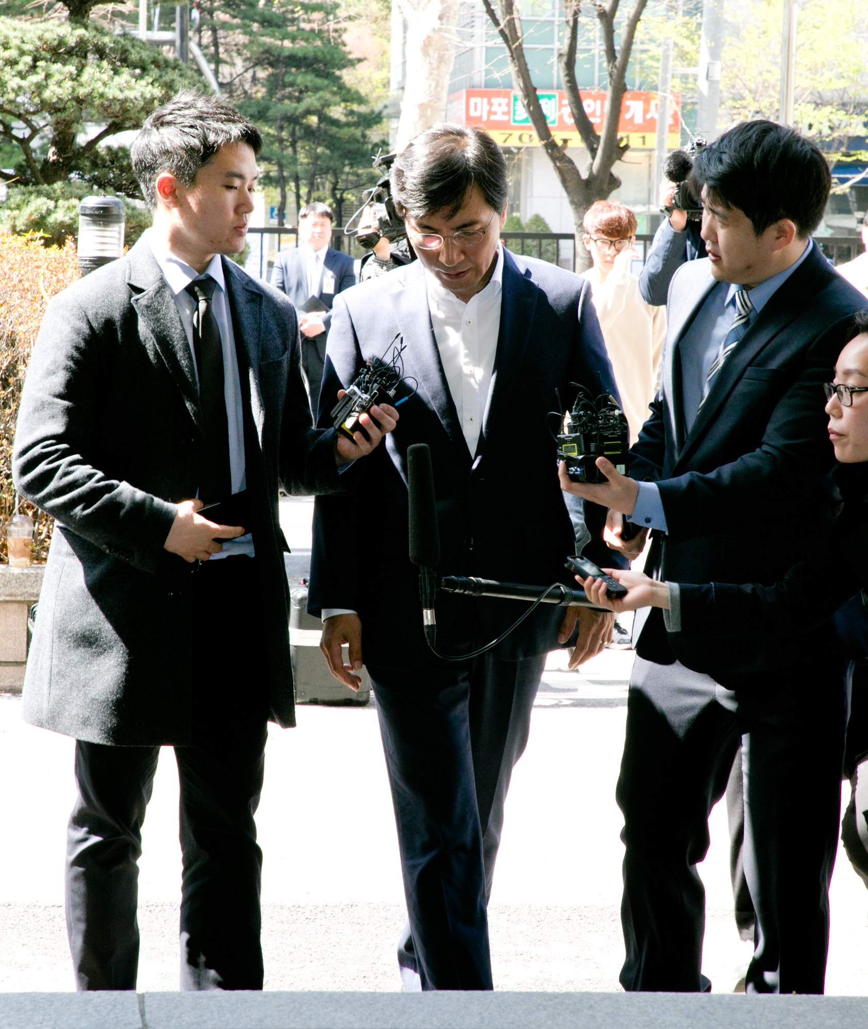 안희정;안희정미투;안희정영장실질심사;충남도지사