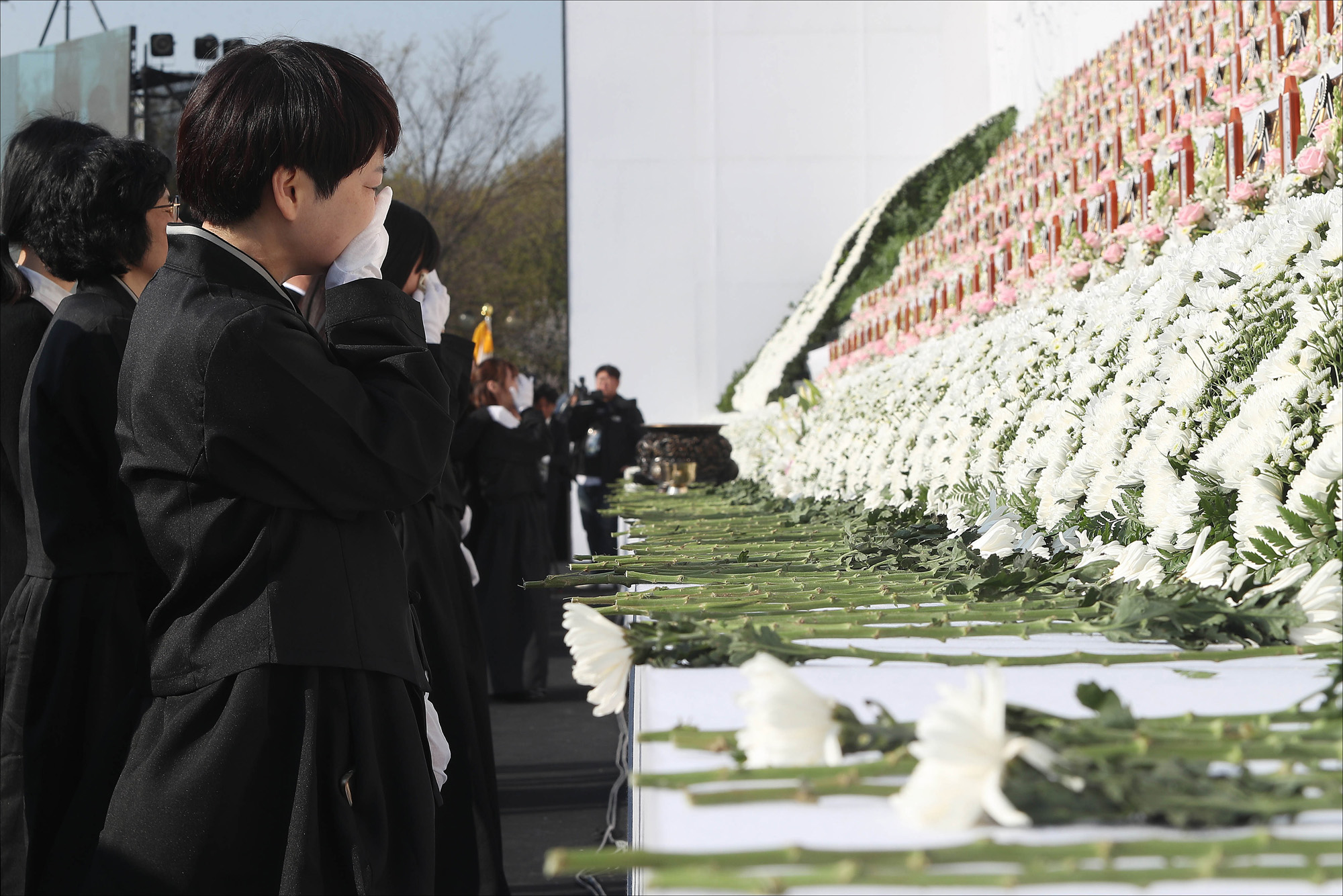 사회;사건;사고;세월호;추모식;4주기;이낙연;유가족;헌화;안산;단원고;추모공원