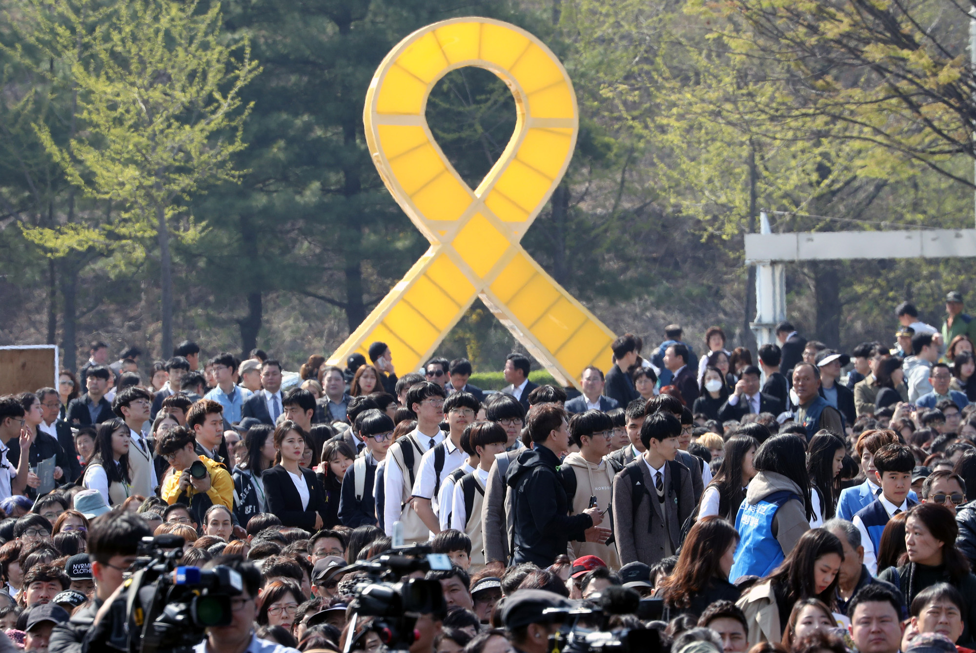 사회;사건;사고;세월호;추모식;4주기;이낙연;유가족;헌화;안산;단원고;추모공원