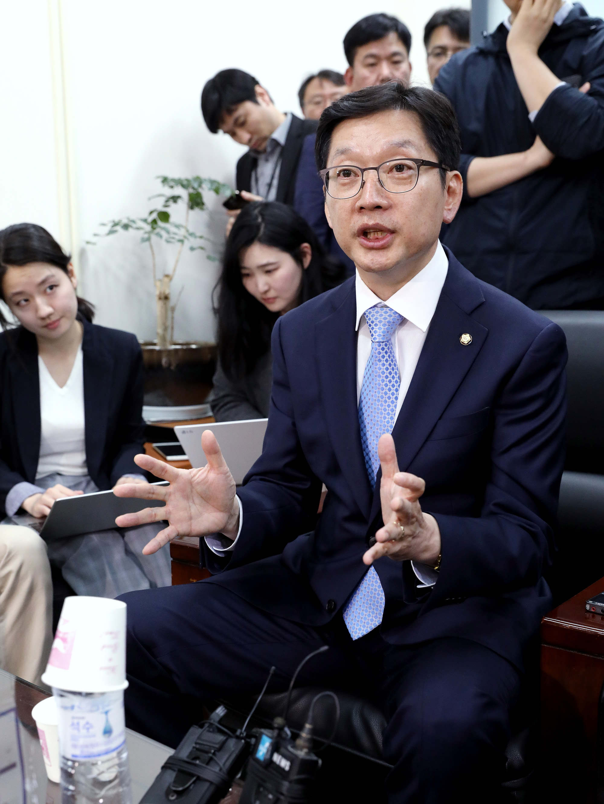 정치국회;김경수의원;드루킹