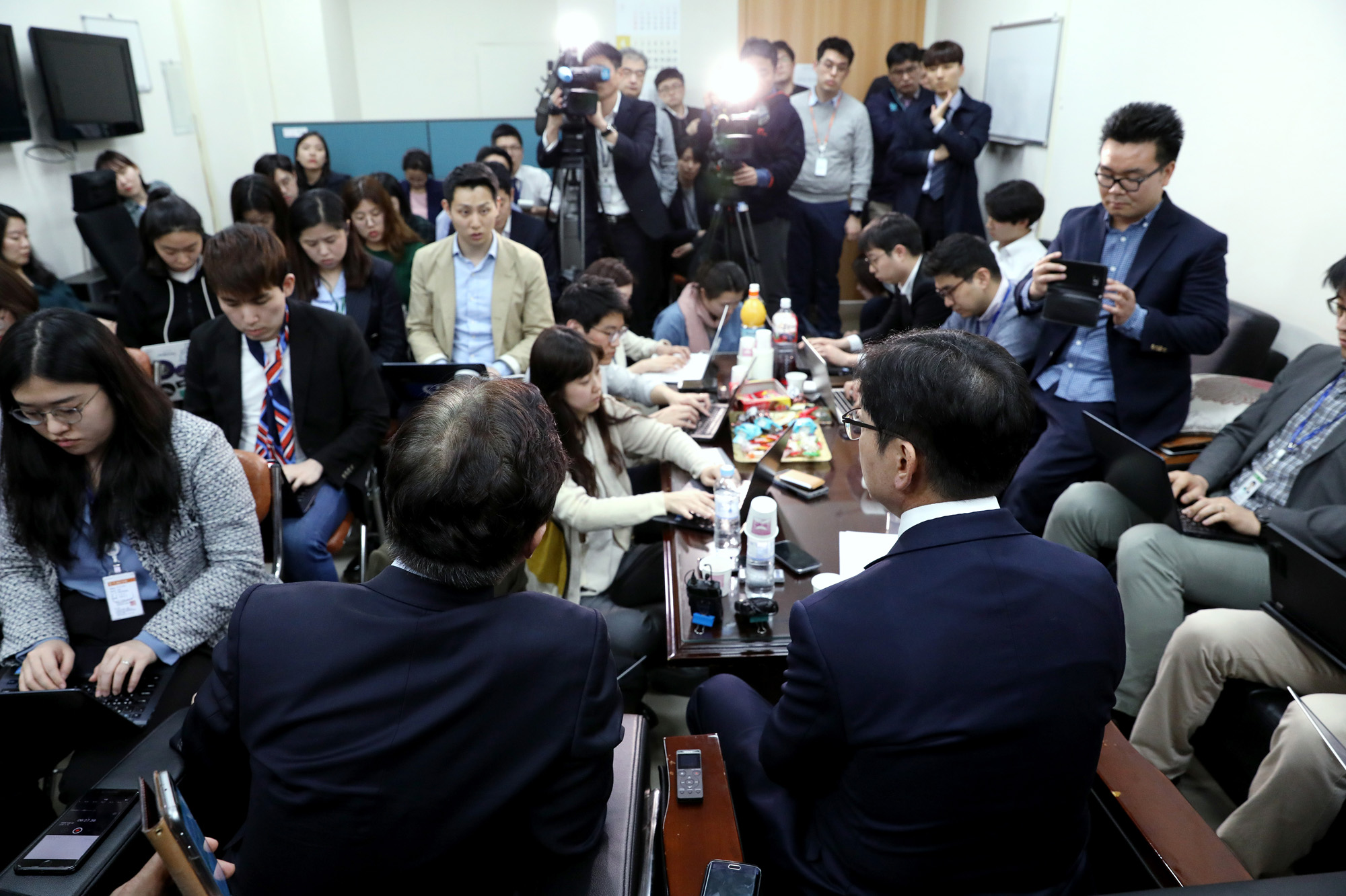 정치국회;김경수의원;드루킹