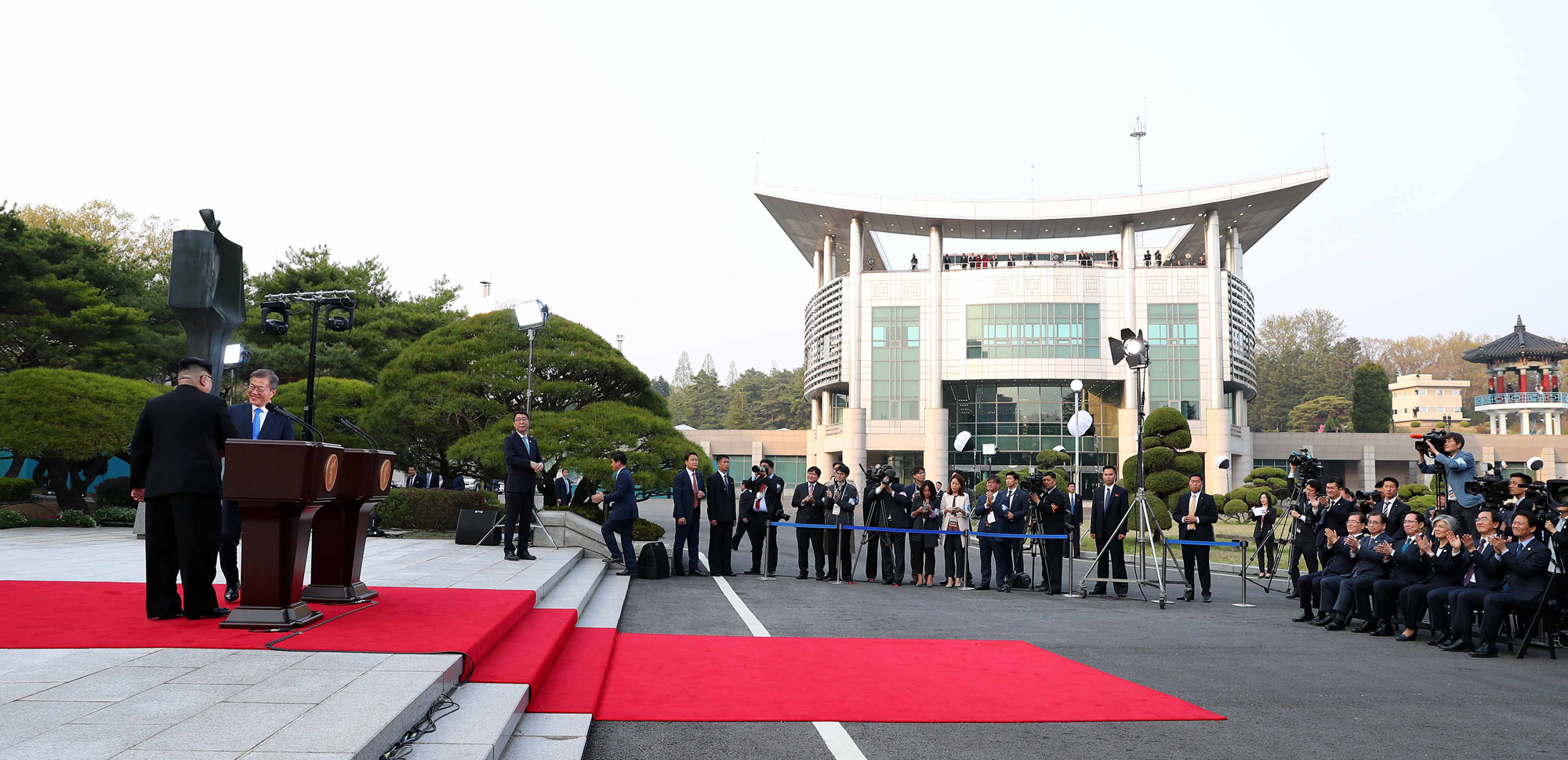 정치;북한;남북정상회담;정상회담;문재인;김정은