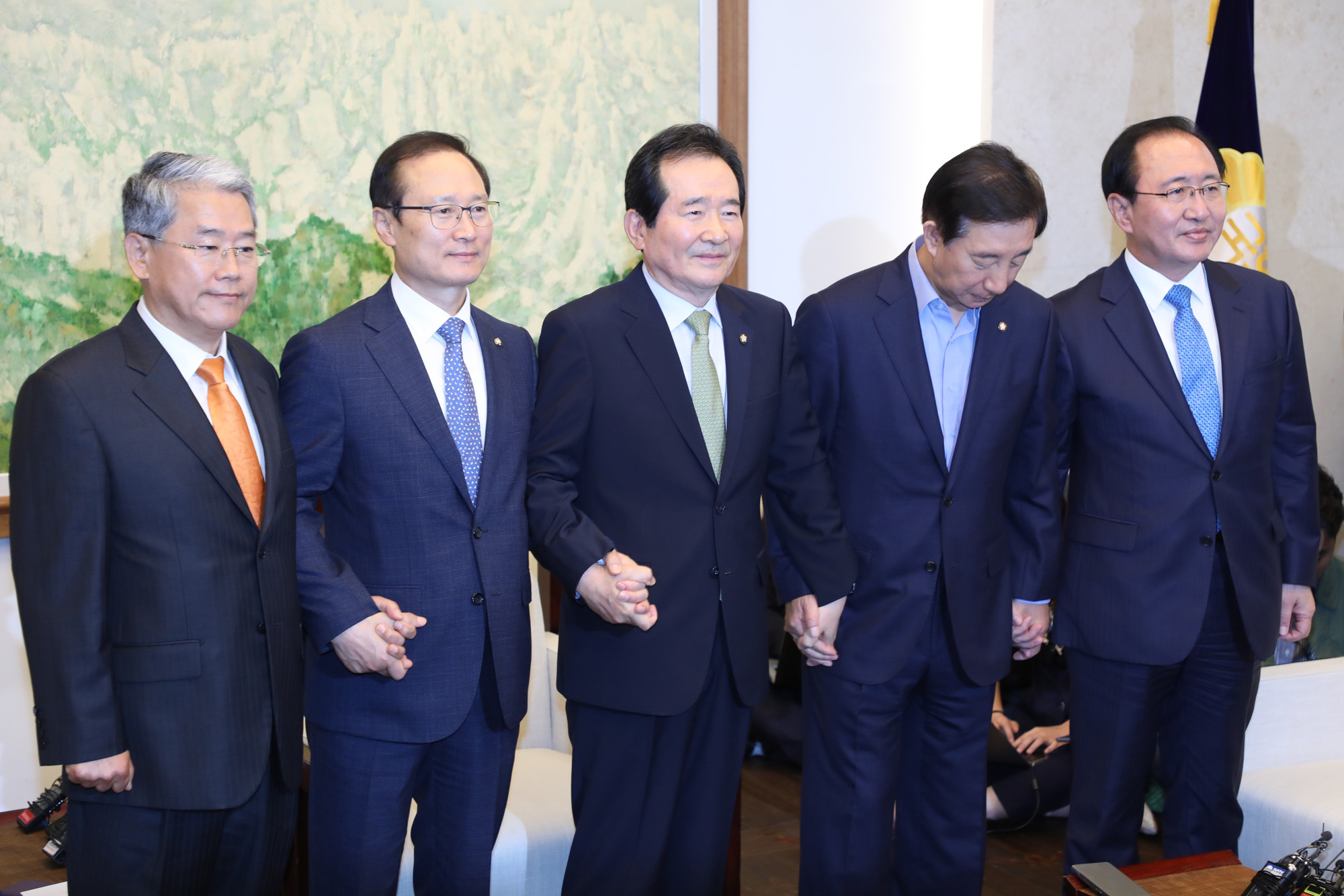 정치국회;교섭단체회동;국회정례회동