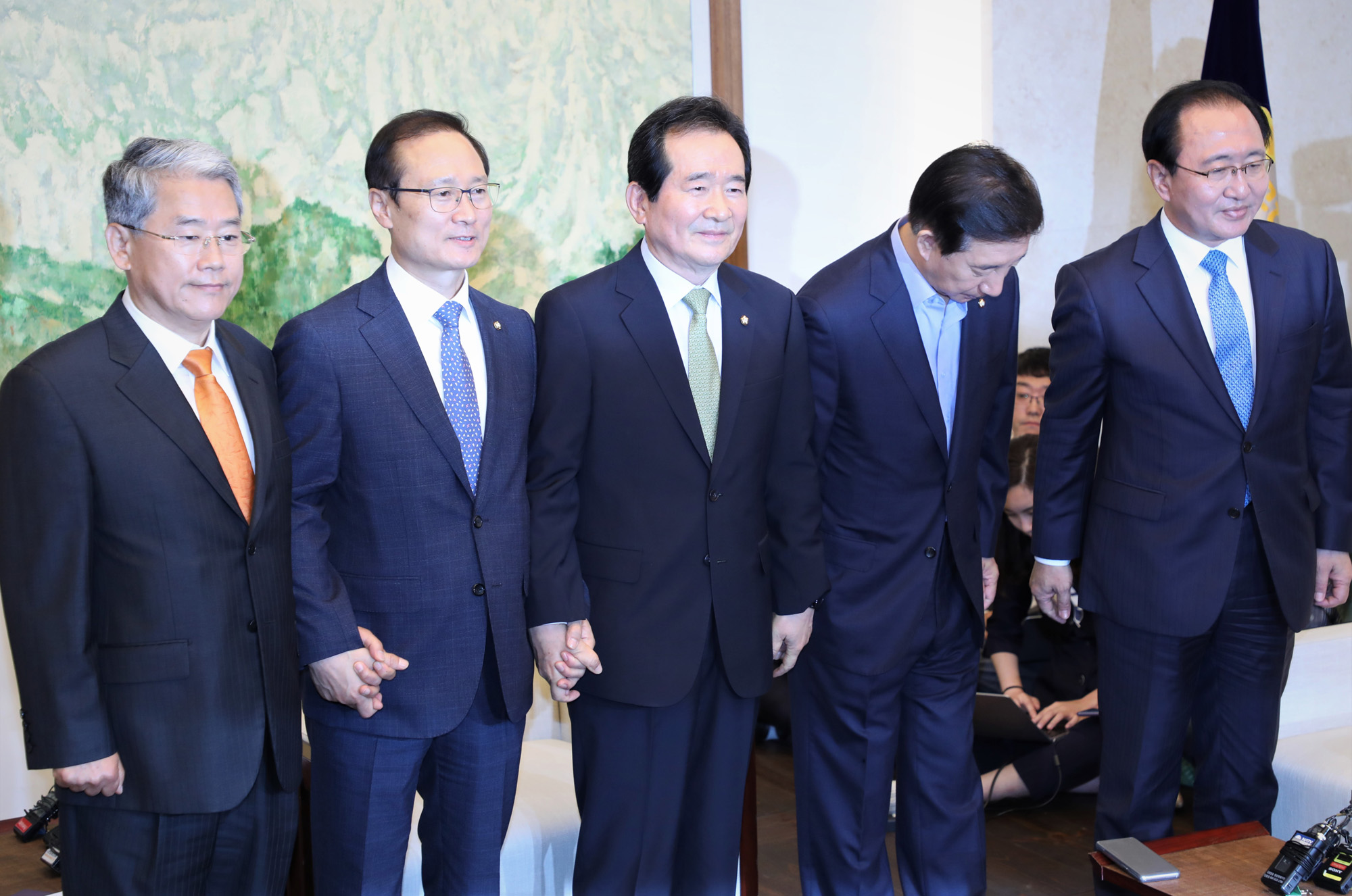 정치국회;교섭단체회동;국회정례회동