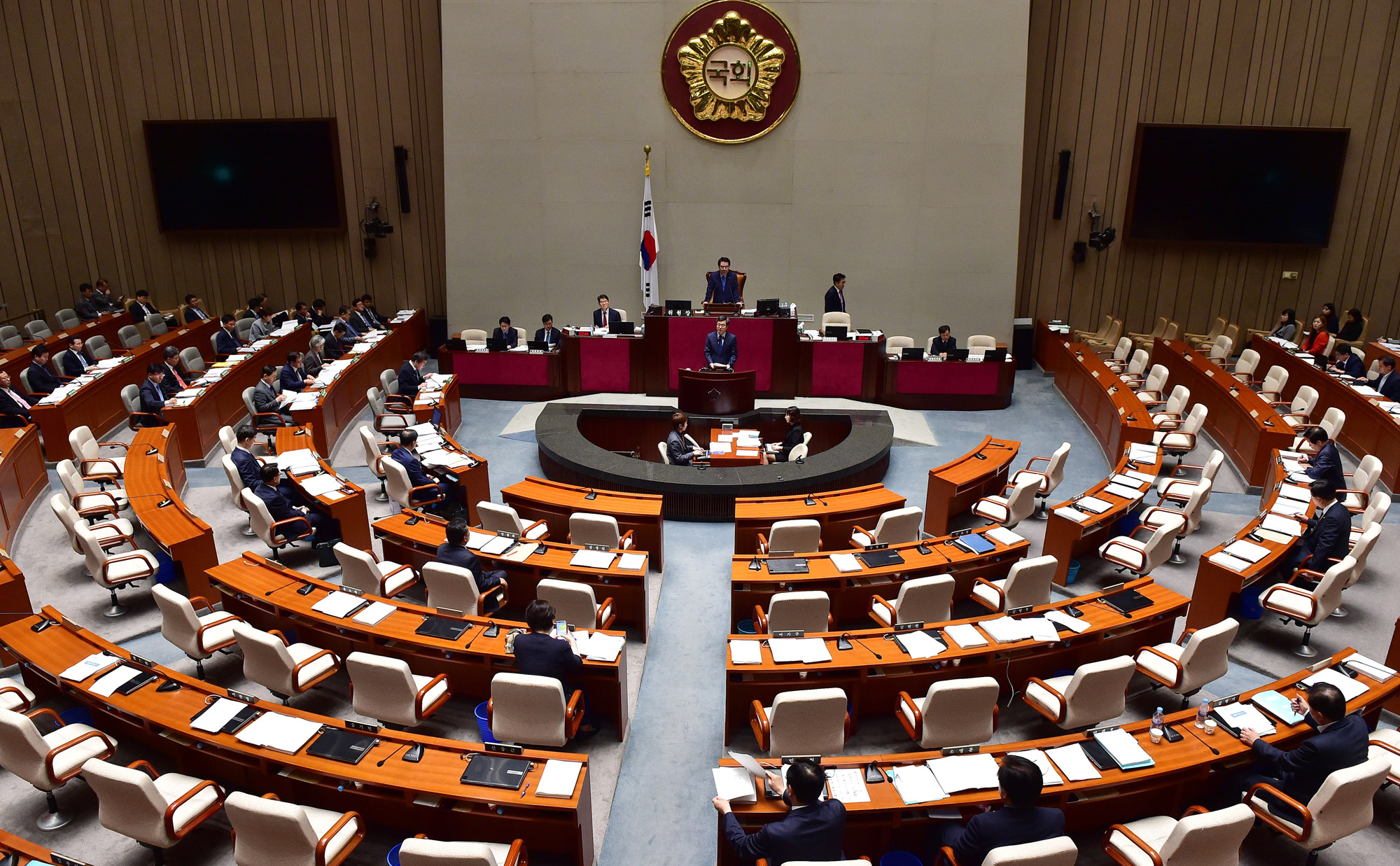 정치국회;예산결산특별위원회;추경예산안처리