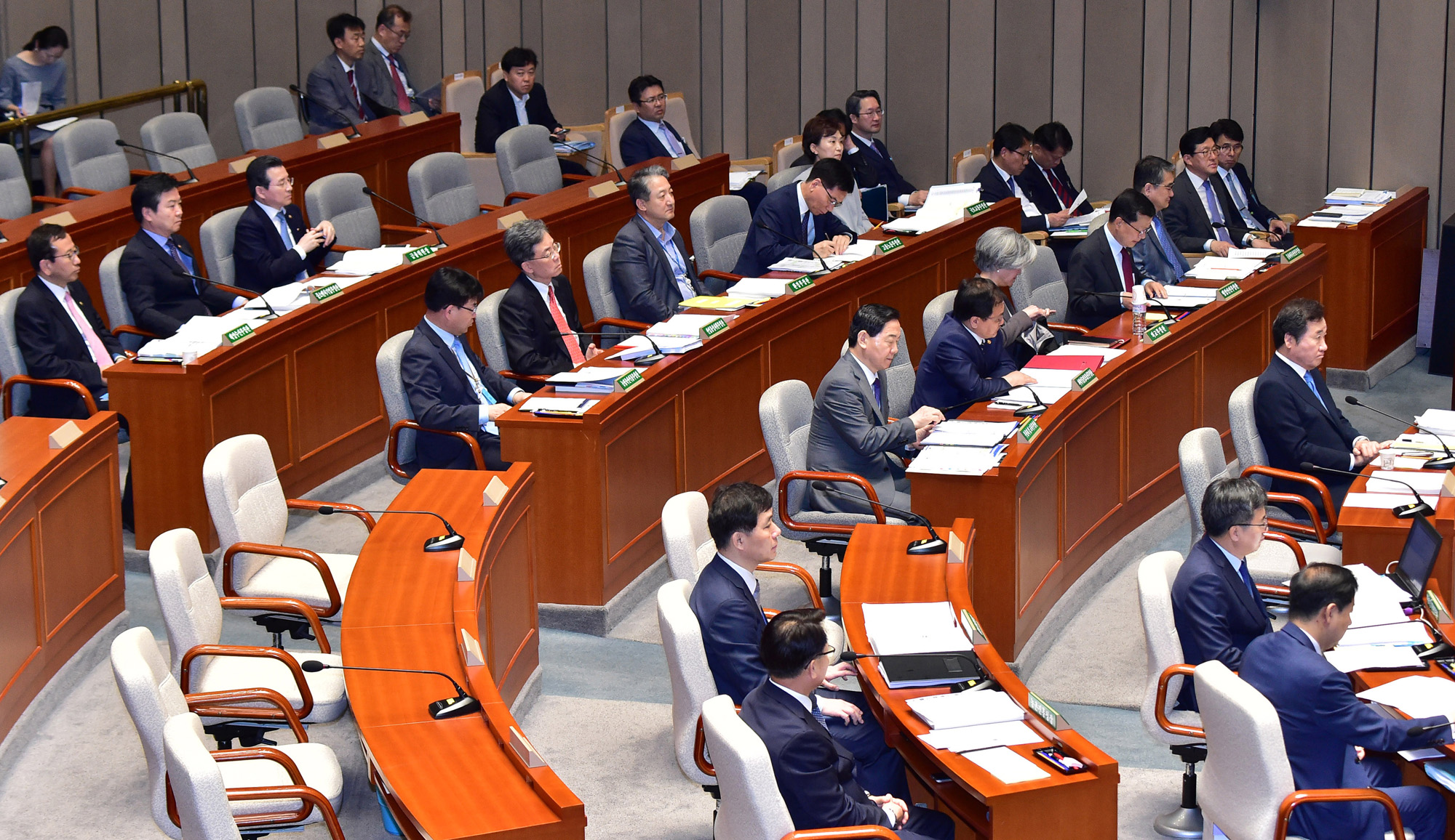 정치국회;예산결산특별위원회;추경예산안처리