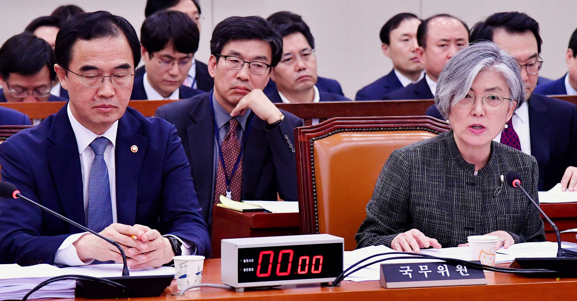 정치국회;외교통일위원회전체회의;강경화장관;조명균장관