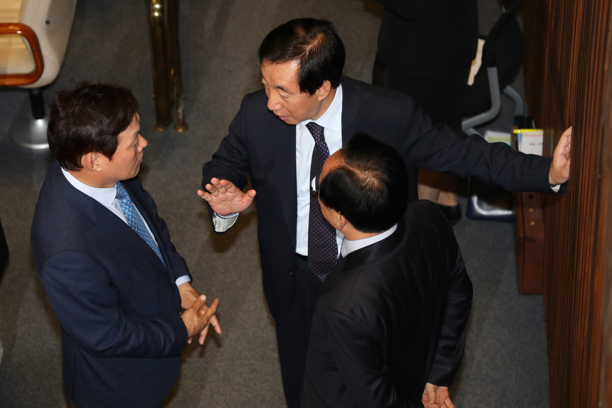 정치국회;본회의;최저임금법;김성태원내대표