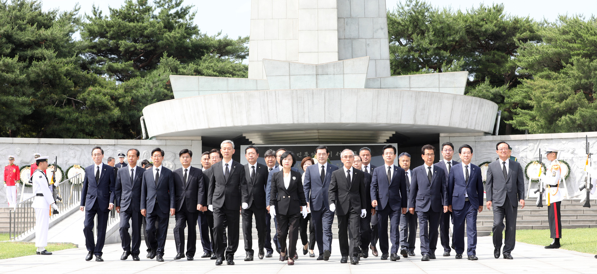 더불어민주당;광역단체장;당선자현충원